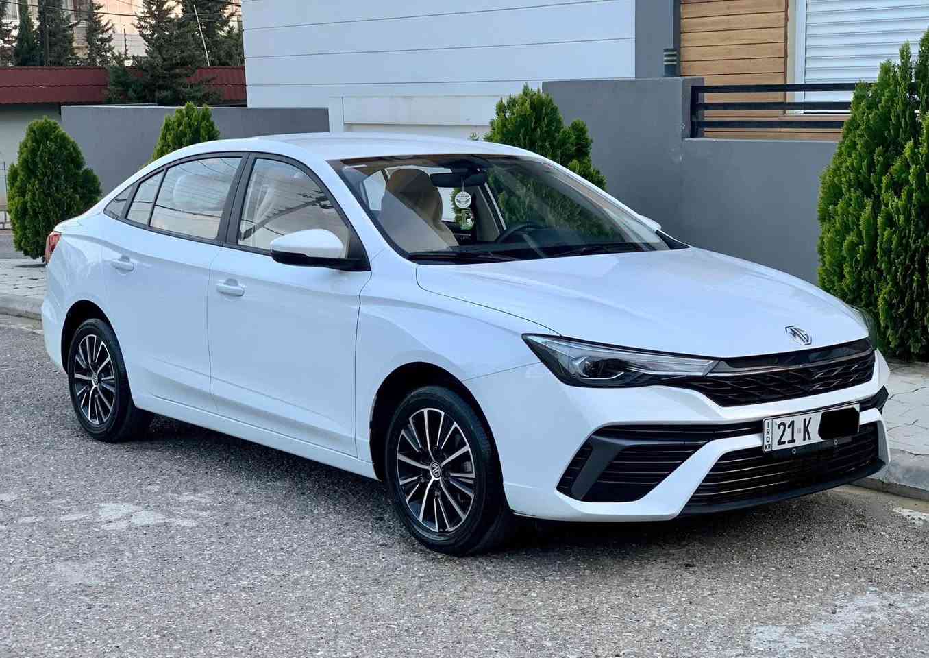 MG5 comfort 2025  🈲
❇️ئێمجی ٥ شکل تازە -مواسەفات کۆمفۆرت -تەنها 7000 کم ڕۆشتووە-٦ ساڵ زەمانی شەریکە-
بێ بۆیاخ بێ تەرزە تەنها دوو سێ چاڵی بچوکی لە لای دەرگای دواوە رەسمم داناوە
✴️ ئۆتۆماتیک-مەکینە دەبڵ کەم شەفت و طاحونە دیلکۆ لێدانی نیە-ناو سپی-دوو مۆدی لێخوڕین-بەصمە-ئۆتۆ هۆڵد- برێک کارەبایی - دەرگا بەصمە-ئۆتۆ لایت -پیش دوا لیدە-تبرید مرکزی-ویل کرۆم -شاشە-حاسە-تحدید سرعە ـ ڤۆلیۆم-ABS-تەبرید لەمس -ئاوێنە اشارە-حساس تایە - car play w android
📌شوێن / سلێمانی 
نرخ/ 117 💵
📲*********** السليمانية, العراق
