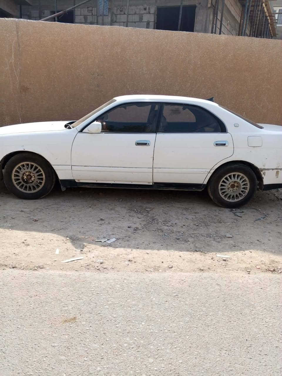 سلام عليكم للبيع بطه موديل 93 رقم ديالى السعر 25 ***********
