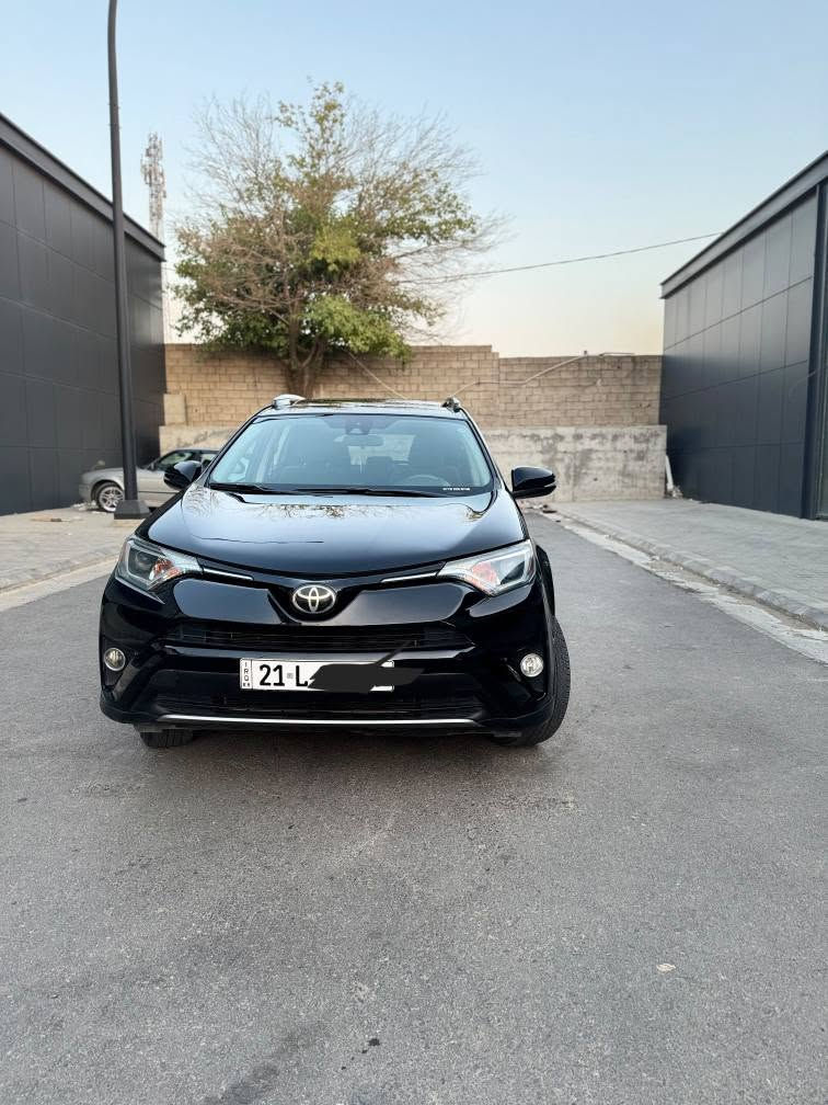 Toyoya rav4  awd  xle
مۆدێل : 2018  
ماوەی ڕۆشتن : 127.000km
بزوێنەر :  2.0L  ( 4 پستۆن )
  
مواسەفات : xle ده بل ئەکسل   
 بەسمە.  
سڵایت. 
رادار بێشەوە  
لایتی زینۆن  
چەمەلەغ سایەق بۆیاخە لەگەڵ دەرگای دوا سەکن     بێ ناوگرتن   ئێرباک بەس شان گۆڕاوە بە بیلاد   
سەنەوی تا ٢٠٢٩ تازەیە تەحویل غرامە بە شەرت 
    رەقەم شانسی::  2t3rfrev9jw783377
هەموو گیانی بەشەرت 
 نرخى 165 مەجال كه م
ته نها بؤ فرؤشتن
0️⃣7️⃣7️⃣0️⃣1️⃣5️⃣4️⃣2️⃣5️⃣4️⃣4️⃣ السليمانية, العراق
