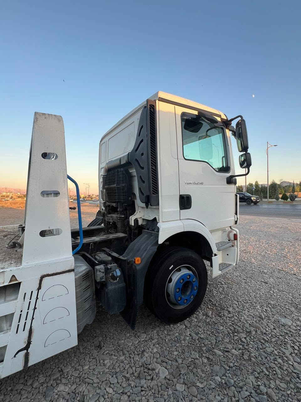 معرض هاوڕێ حداد
مان 2105 بودی کرین حجم محرک، 290 تاک سوبە ر ثمانیە برغی ستە سلندر فول مواصفات طول بودی ستە و نص بدون سبوخ سنویە جدید مکان سیارە سلیمانیە 
طریق طاسلوجە 
***********
***********
