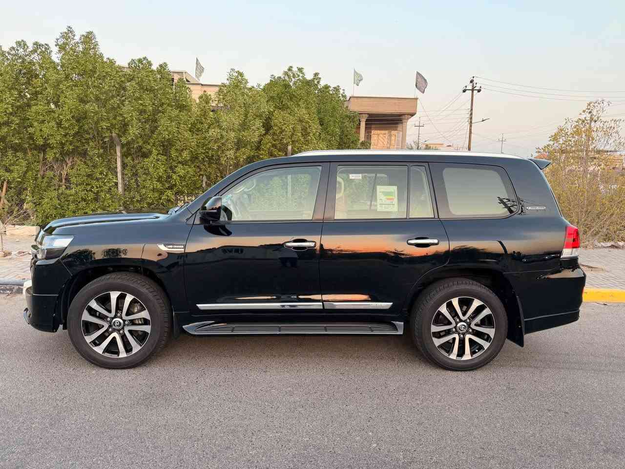 للبيع لاندكروز موديل 2019 GXR كراند تورنك محرك V8 سلندر 4600 رقم اربيل بسم كردي وعدي وكاله رقم دولي فول مواصفات فتحه سلايت 5بصمات كشنات جلد كهرباء كشن سايق 3دكم صندوك كهرباءويل كروم 20 ثلاجه عينه ليزريه شاشه عاليه ام دعاء كامره دواره مري شفط دبل ماوس حساس امامي خلفي فول تحكم ستيرن لايت اسود زنون بلاد يدات نيكل شحن واير ليس اشاره لكزز سياره جاهزه تخم تاير جديد دلوب كير محرك بلاد سياره مكفوله من الضربه وصبغ ماعده بي دي ار بجاملغ المامي سياره كله وظع شركه مكاني البصره للستفسار *********** Singapore
