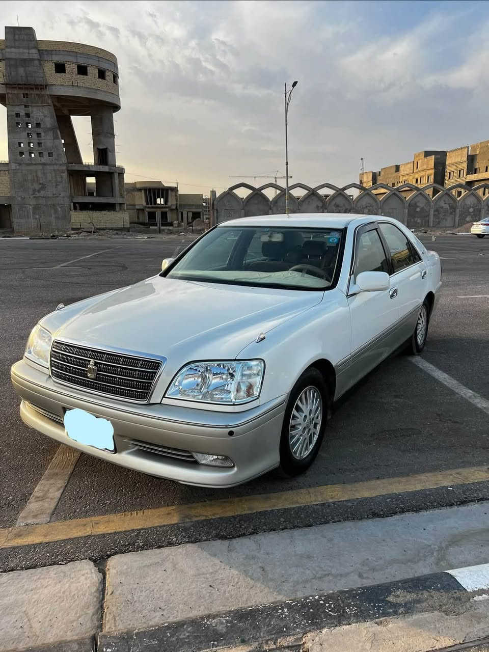 كراون ملكة • ٢٠٠١ • ٣ قطع تبديل