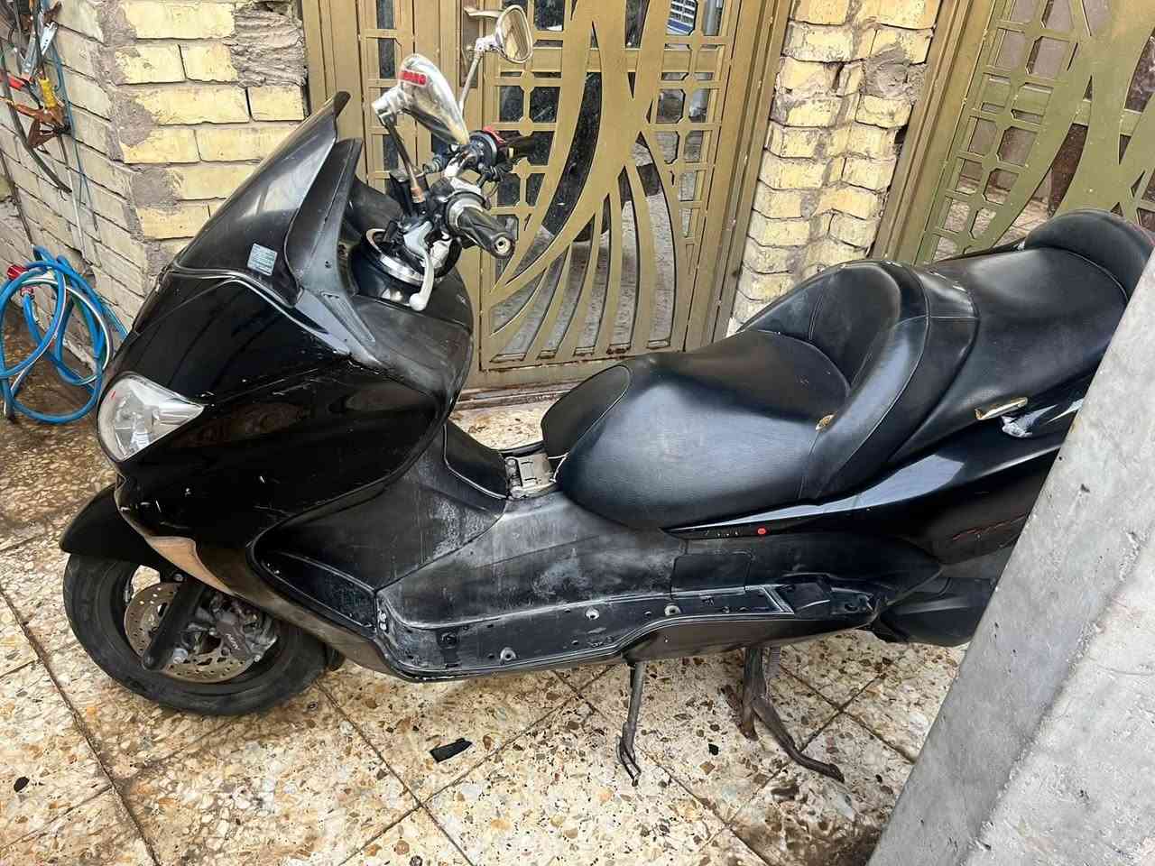 08 شغاله نكره عوزها بس  جويتر يخربط  رون فقط   سعر 700 وبيها مجال للشراي  مكاني بغداد دوره  ***********
