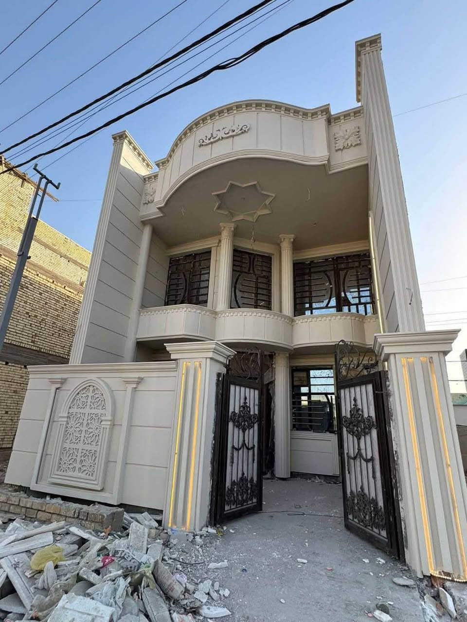 كـادر متكامل 🇹🇷🏛️📍

لـبخ سمنت +طلس ماده 40x40 +تشطيب مساطر + فوم_تركي 🏛️🇹🇷+صبق بتك حسب الطلب 

📍 الموقع:بغداد 

👷‍♂️ التنفيذ والإشراف: ديكورات قيس آل عدنان
نسعى دائماً لتقديم الأفضل لتليق منازلكم بأرقى المعايير. للاستفسار والحجز يرجى مراسلة الصفحة أو الاتصال على:
📞 ***********
