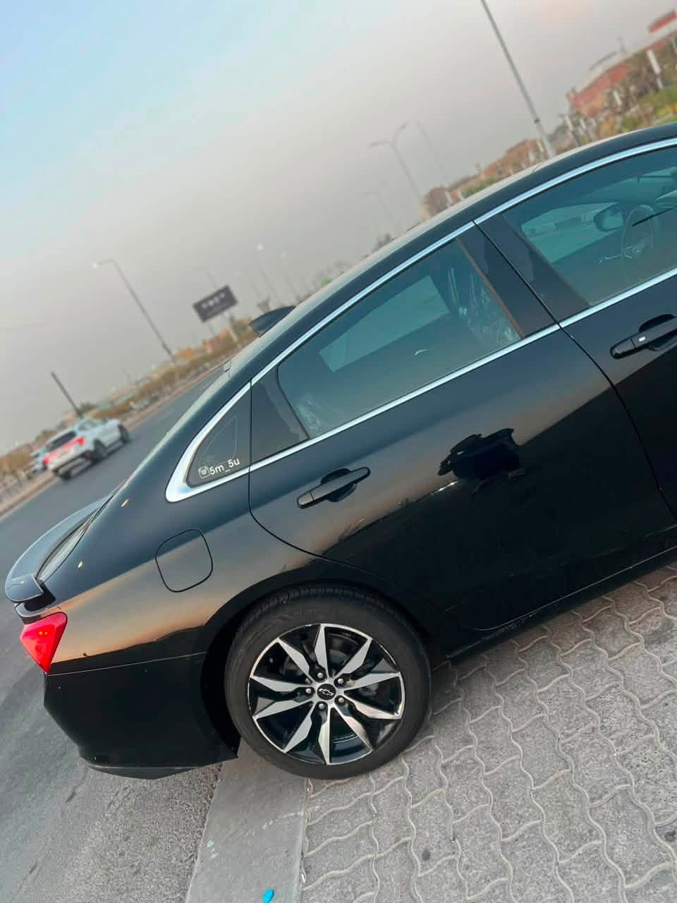سلام عليكم ماليبو ٢٠٢١ فئه RSوارد امريكي جاملق وباب مبدلات وايرباك ضارب رقم اربيل  سنويه جديده سياره جاهزه حداده تخم تاير تبريد مكينه كير كله جاهزه ماشيه ١٣٠ كيلو الف موميل بيع فقط سعر سياره١٠٨ وبيه مجال مكانه بصره الحكيميه للاستفسار اكثر *********** او ***********
