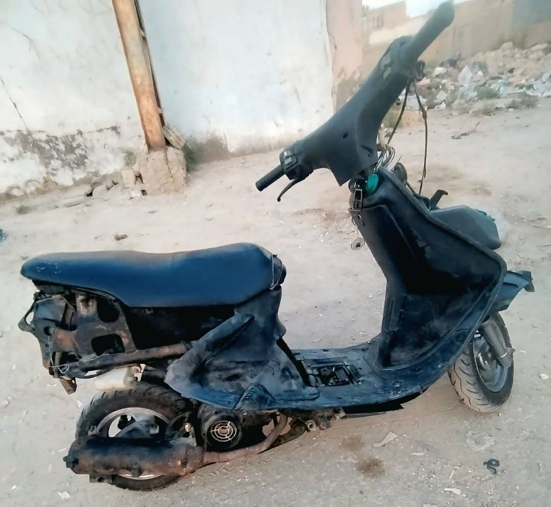سلام عليكم دراجه فراشه للبيع دراجه شغاله دكت هدر دراجه مفتوه مبدل بس بستم سعر 180 بيه مجال ***********
