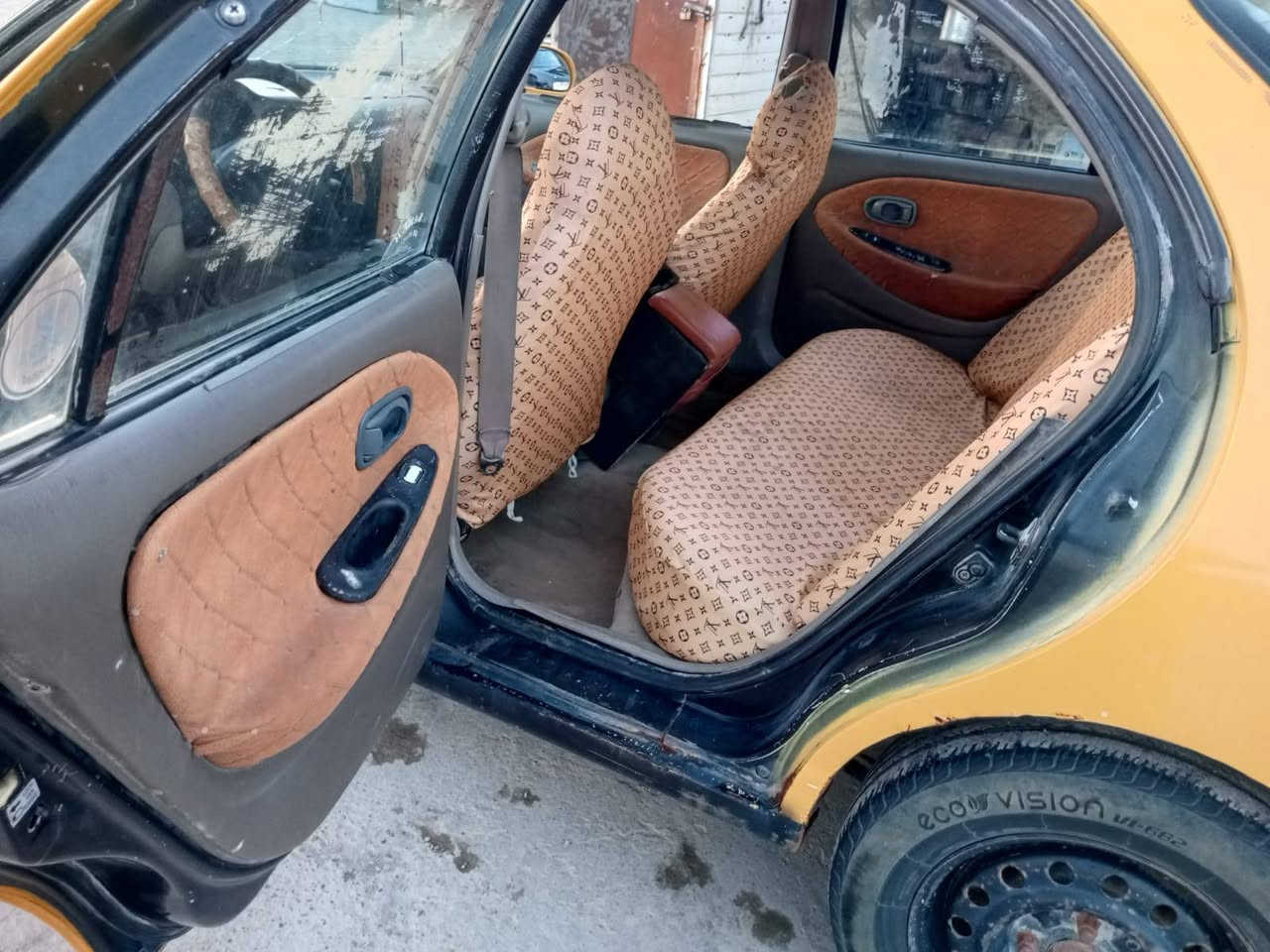 السلام عليكم النتره البيع موديل 2000محرك 2000كير بي عته تبريد شغال بس نغص غاز ملف بل نشر 077‏‪***********‬‏ السعر 23وبيها مجال
