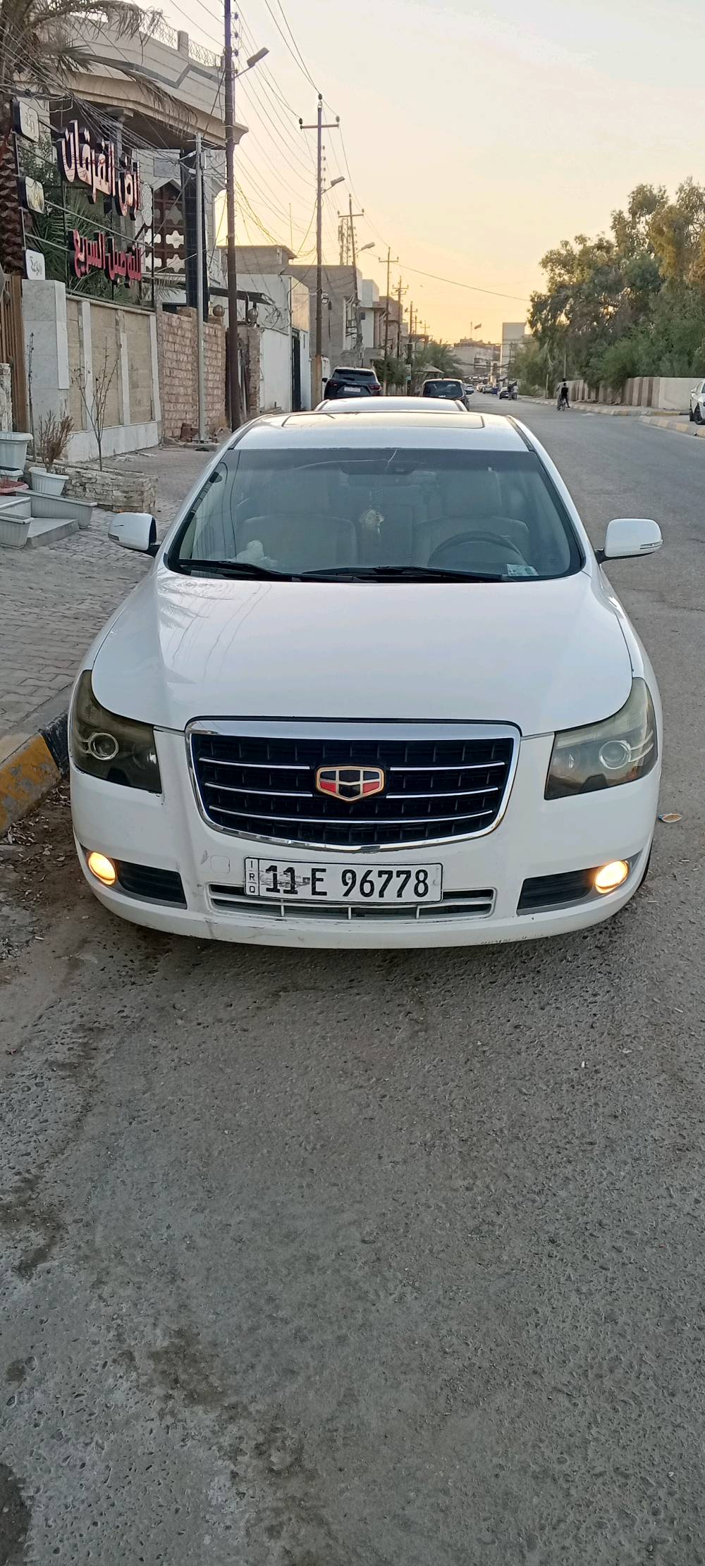 السلام عليكم
جيلي امكراند موديل 13 محرك كير مسيوبوشي بلادي 2400 سنويه 29تبريد شغال بأسمي تحويل ثاني يوم السعر 73وبية مجال بسيط مكان السيارة كربلاء 
هاتف 
*********** بي واتساب