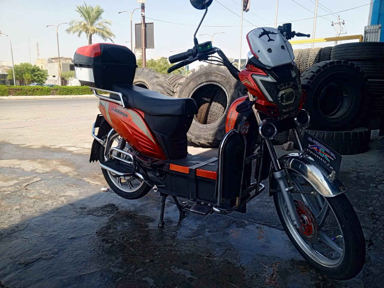 دراجه شحن الأخوين موديل 2024 دراجه جاهزه مابيه اي نقص بطاريات عل فحص استفسار *********** سعر 450 بيه مجال حك جيه
