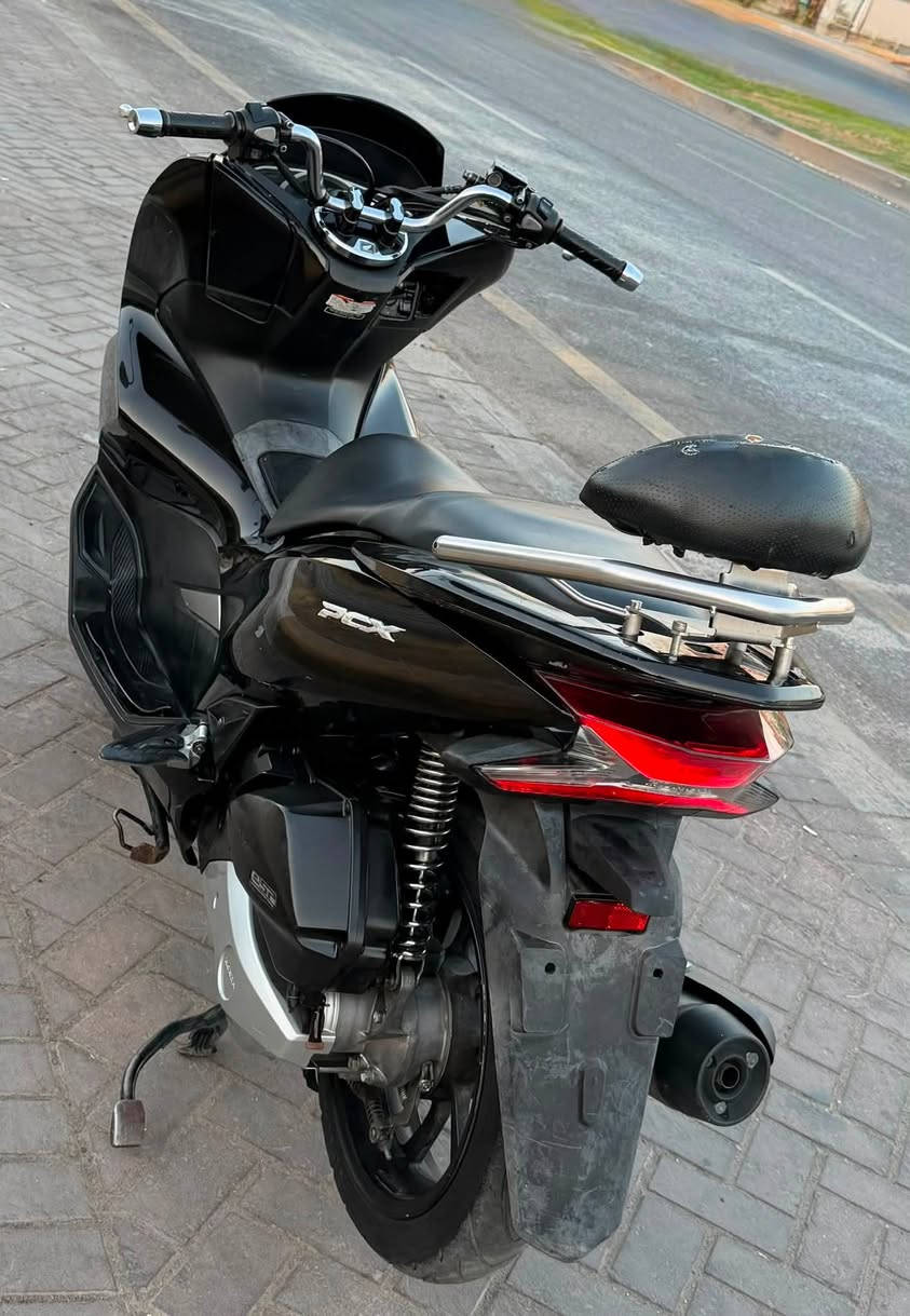 للبيع pcx جيل الثالث
ياباني ياباني محرك 150cc
مكفوله محرك كهربائيات
حساس أزدحام
حساس أستان
أبيع من باب البيت شرط ضمان
جيب فيتر وافحص فقط مبدل كفر أصلي
السعر 13$ ونص قفل بسعر لكوري تره
مكاني بغداد مدينه الصدر  ***********
