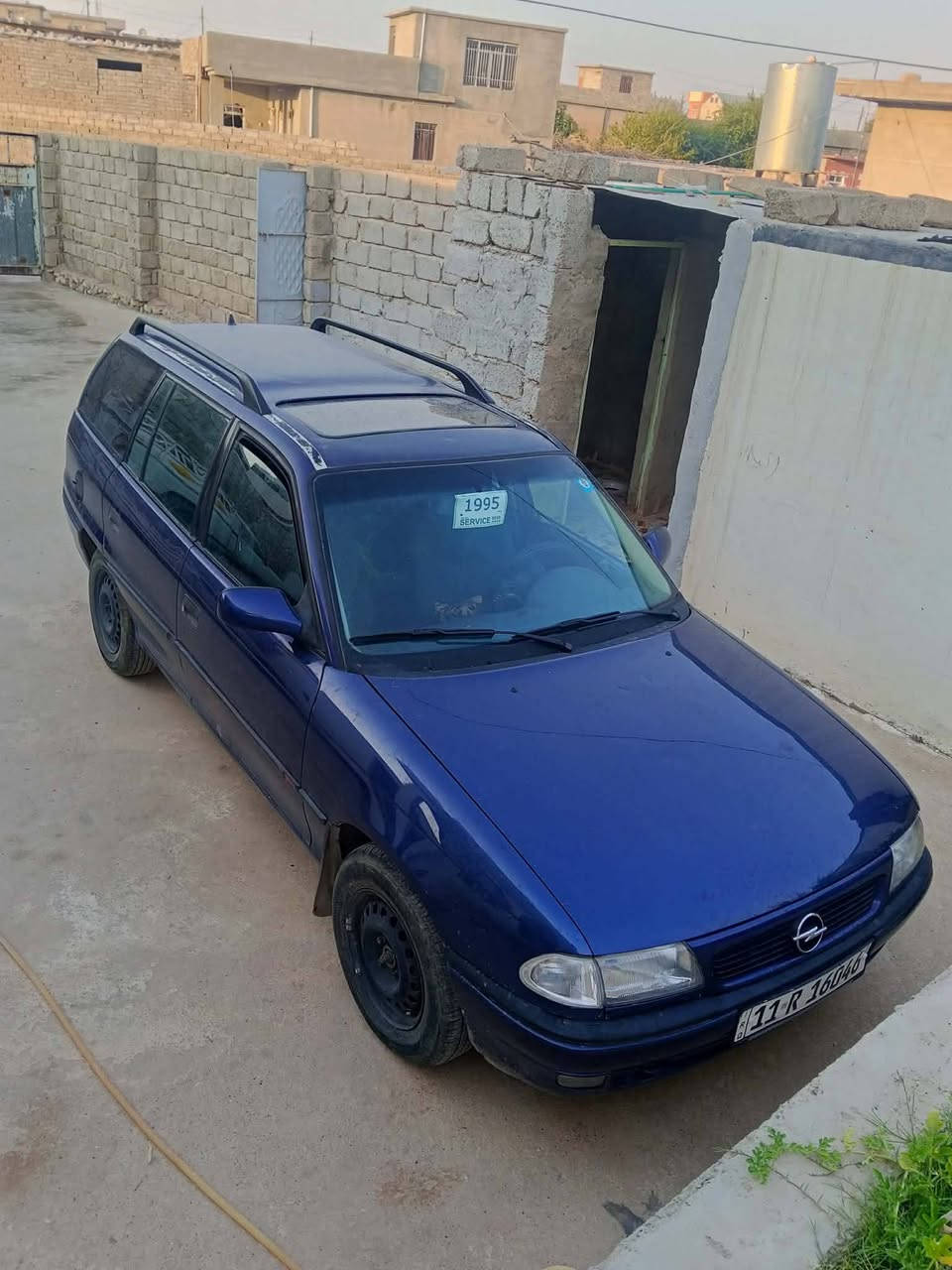 سيارة استره موديل 95 گير توماتيك محرك 20 بدون ضرر تبريد  دوسات دوائر بدون تصليح تطويز السقفية رقم بغداد مشروع وطني الشرعي بالموصل حي عدن سنوية لل 31  وهزه جديدة قبل شهرين 
السعر 57 وبيها مجال بسيط 

***********.. ملاحظه مكلف بنشر
