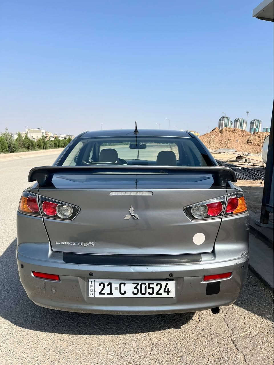 Lancer ex 2016

***********
بە ناوی خوای گەورە 
لانسەر قرش مۆدێل ٢٠١٦  
مەكینە ١٦ بێ مەسرەف و اقتصادي 
گێڕ و مەكینەی بەشەرت نەكراوەتەوە
خلیجی ناو زەرد سەیارەكە ١٦٥ هەزار كم ڕۆشتووە 
ڕەنگی نەوتی سەیارەكە پاك و جوان ماوەتەوە 
یەك دەرگای بۆیاخە لەگەڵ تۆزێكی دۆسەكەی
بێ ناوگرتن 
سەنەوی تازەیە و بە شەرتی تەحویل و غەرامە
سەیارەكە كاڵبونەوە و شتی نیە زۆر پاك و جوانە و خزمەت كراوە شاشەو كامێرەی بۆ دانراوە
سعری سەیارەكە ٨٨ گەڵا و معامەلەیەكی برایانە 
پارەی لانسەرێكی ٢٠٠٨ ە 
تكایە تكایە گەر مشتەری نیت سەری خۆت مەیەشێنە
لە سلێمانیە سەیارەكە تەنها فرۆشتنە گۆڕینەوە ناكەم 
*********** السليمانية, العراق
