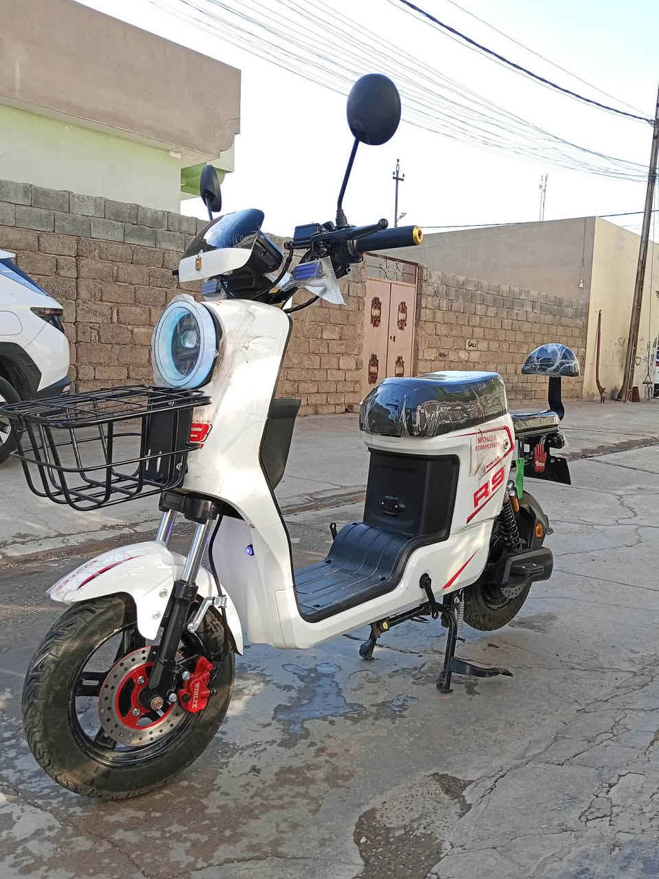 لبيع R9 استخدام شهر فقط
سعر 550الف بس شرط الفحص كلو شرط 

5بطاريات دبل. ٢٥ امبير الوحده 

المسافه الي يقطعها من ٣٠ الئ ٣٧ كيلو شرط 

كامل كله شغال ما ناقص اي شي 

بريكات هيدروليك كاملت بل مكان 

ملف 2000

اربع نمر 

مكاني موصل مزارع زيونه الي يم المرور 

ومتوجد اوقات بل دوايه سوك الماطورات 

رقمي *********** خابر وتتدل ع سعر 

متوجد عل رقم رساله ما ارد 

كلو شغال ما بي اي خلل شرط الفحص شاحنه اصليه معا رقميه 

مكاني الريشديه
