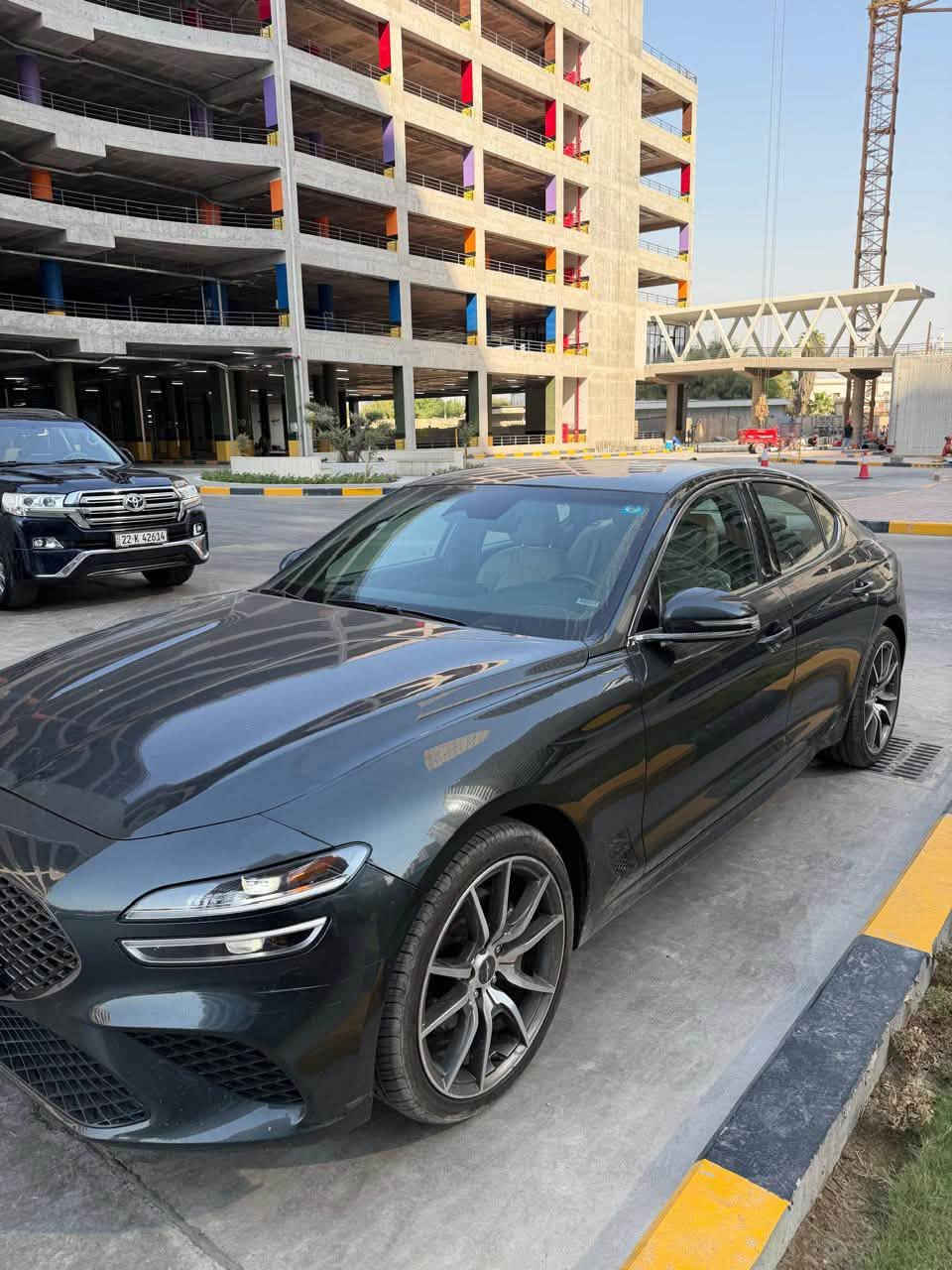 جينسس 2023 G70 أمريكي 
حادثها جدا خفيف جاملغ  حافة البنيد 
ماشيه 58 الف  
داخل اوف وايت كراسي كهرباء وتدفئة 
رقمها بغداد باسمي عنواني المنصور 
( بيع مستعجل جوا السوك 170 ورقة) 
***********
