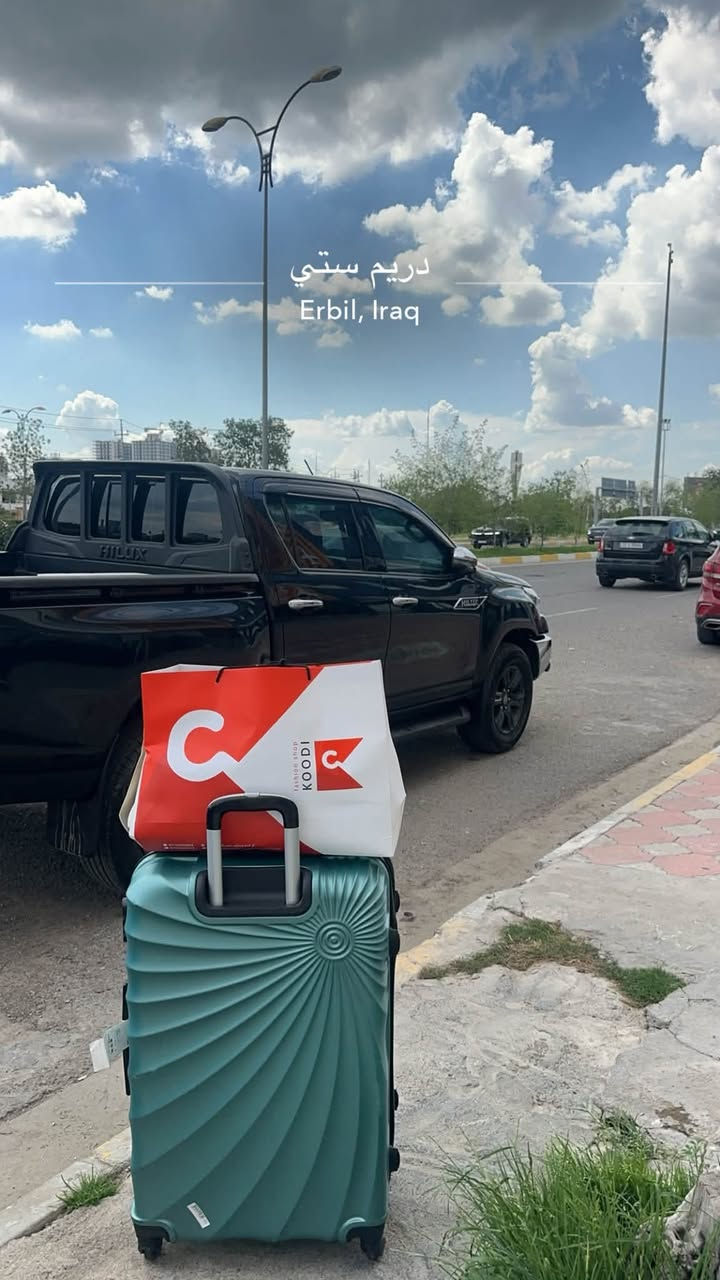 السلام عليكم 
تيوتا هايلوكس ٢٠٢٣ للبيع 
السعر ٣ شدات وبيه مجال 
محرك ٤ سلندر 
رقم اربيل( مضلل بسنويه ) 
مكفوله من الحادث والبارد والصبغ (فقط شخوط بسيطه باب السايق ) 
سياره ساز 
تحويل مباشر 
نضيفه جدا 
مكان سياره كربلاء المقدسة
الاستفسار ( ***********

