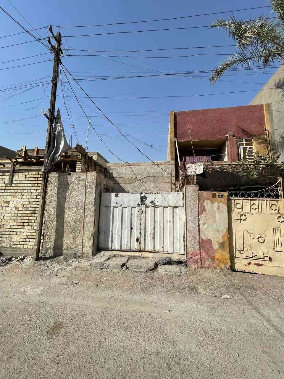 مشتملان  للبيع المساحه 105 و 85
العنوان/شارع الجامع جامع العبيدي ثاني تقاطع ع اليمين ثالث فرع ع اليسار تفاصيل للاتصال ***********
السعر 200 وبي مجال
