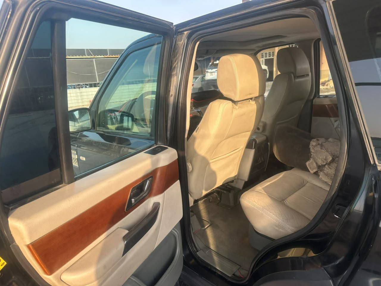 تحيه طيبه رانج سعر 75 وبيهة مجال الاتصال *********** مكان النجف الاشرف
تحيه طيبه البيع رانج روفر 2006 مكينه وكير بشرط جدد 
مكفولة السيارة وجاهزة تريد تحويل وكاله ثاني يوم 
مكينة عادي تخم تاير حلوه السيارة جاهزة اخوان شعدك لو واتساب لو تتصل
