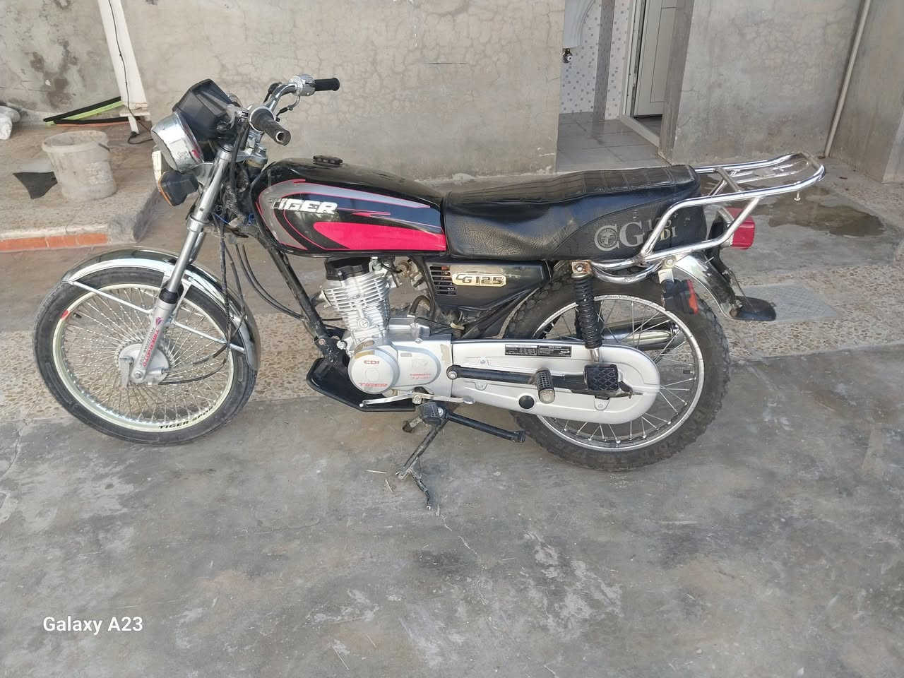 لبيع تايكر اربعه كير  موديل ٢٠٢١ مكينه ما مفتوح شرط أوراق موجود ***********
***********

نص مكتوب في الصور:
- Galaxy A23
