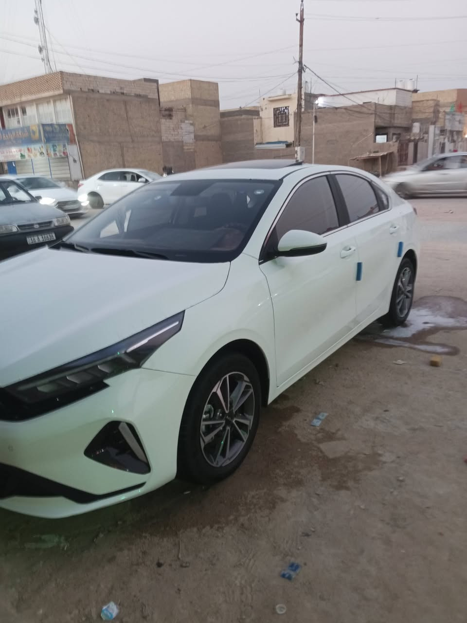السلام عليكم كيه ثري موديل 25 زيرو ماشيه 7000 الوضع الشركه كفاله عامه مكان نجف السعر 150 بها مجال بسيط رقم التليفون ***********
