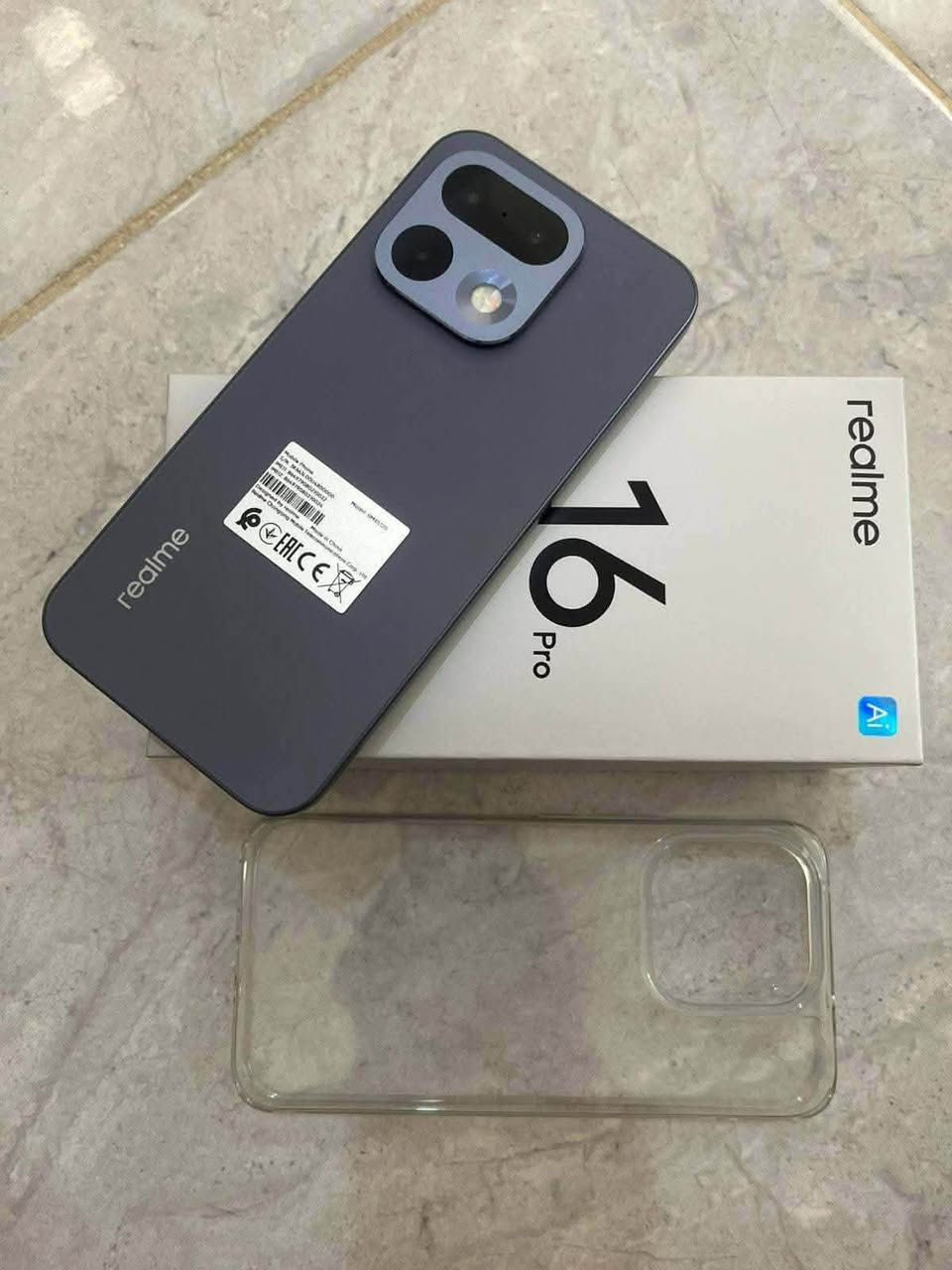 ريلمي 16برو 5G مستخدم يومين فقط فقط كامل ملحقات حتة لزكة بعدها 120فريم ذاكرة 512كامرتة ما تنوصف من جمالها ودقتها سعرة مال واحد مستعجل 750وبي مجال لحد يكسر سعر شراي تعال خاص او ***********كركوك لا يوجد توصيل 🚐
