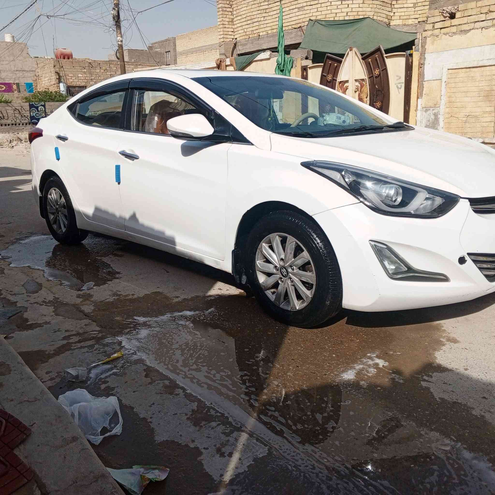سيارة للبيع النترة مديل2015خليجي جاهزه تخم تأير كهربائيات شغالله مكينه ابلاديه لاصرف ولا تبخير كامل مواصفات كامرة خلفي حساسات شغاله مسجل شاشا اصلي
تبريد ثلج ابلادي رقم بغداد تحويل ثاني يوم سعر105مكان بغداد بلاديات استفسار ***********

نص مكتوب في الصور:
- GRAVES