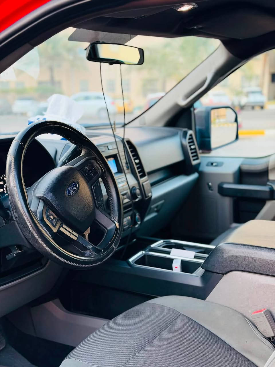 السلامُ عليكم
فورد F150 موديل 2018 
محرك 6 سلندر 3300 بدون تيربو تنفس طبيعي 
باب طويل بدي قصير المرغوب 
كير تعليك ثلاجة بدي كت رابتر بالكامل 
سنوية لغاية 6/ 2029 بأسمي 
ضرر باب خلف السائق بجم كبس 
كير محرك صدر كفالة عامة 
تخم تاير جديد 
رقم دهوك مميز 
السعر 225 ورقة 
بغداد ***********
