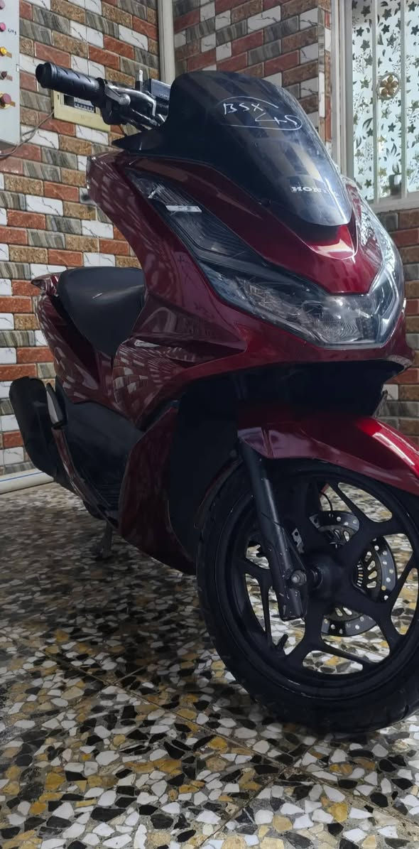 سلام عليكم
درجه بي سي اكس 
جيل 4 فول موصفات 
درجه كل نقص مابيه كبل نكر وطلع 
فول حسسات كلشي شغال   درجه كفاله عامه من بجم ل لي وره 
سعر 2350  وبيه مجال ل شراي تدلل  
بكاني بغداد مدينه الصدر  
رقم الهاتف ***********
