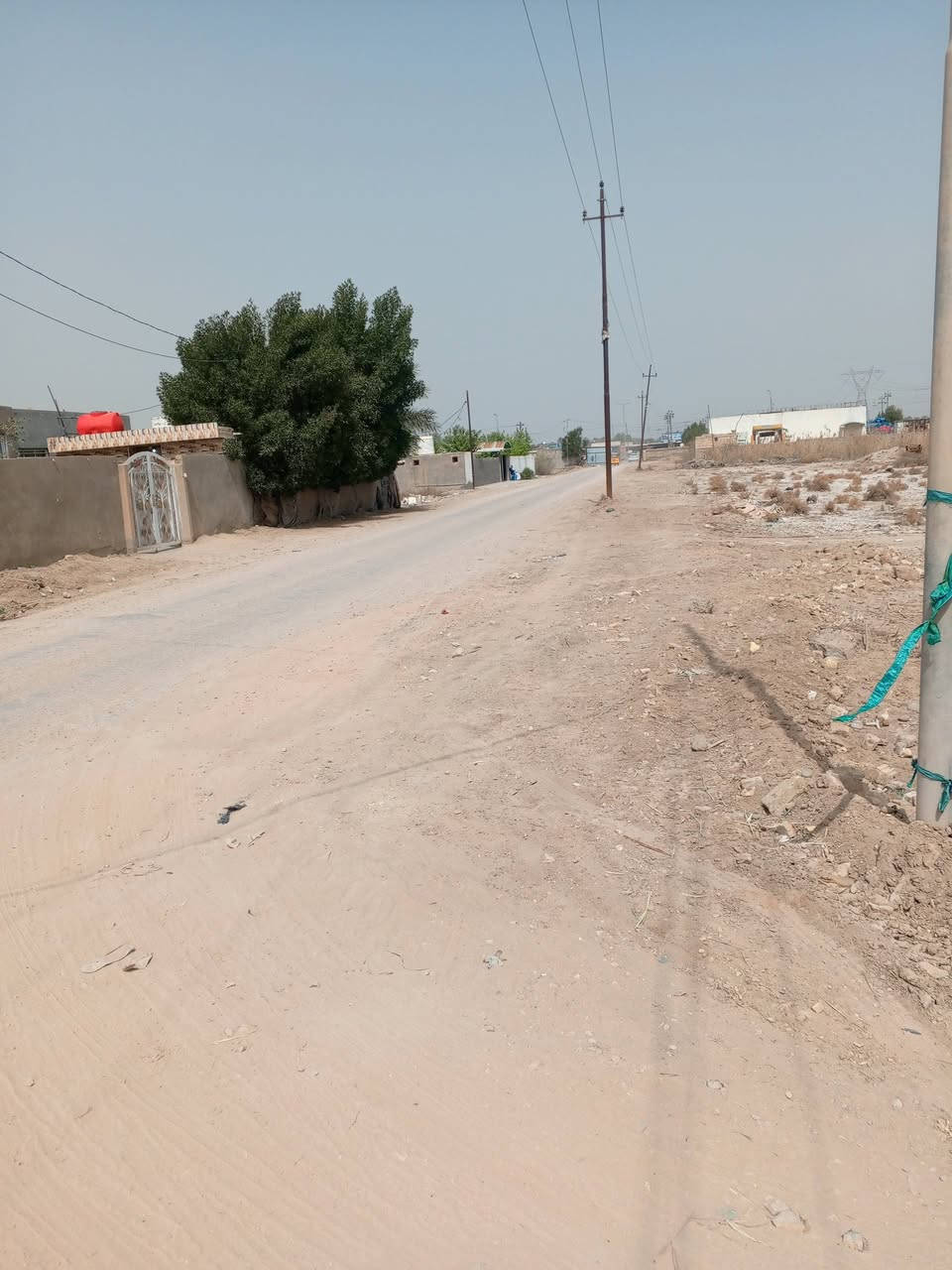 قطعه مساحه 500 متر خلف محطة العلاك 
مداور مباشر سند 25 طابو زراعي 
اتصل وتدلل 
*********** وتساب 
*********** وتساب 
جميع القطع بل العلاك موجوده مساحات مختلفه
