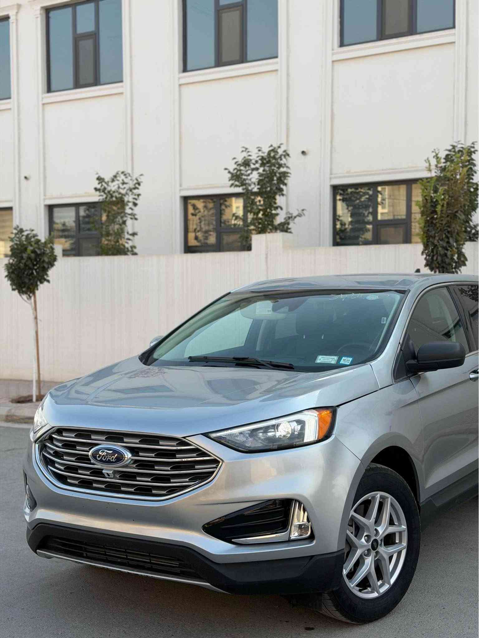 بسم اللّٰه الرحمن الرحيم
بەناوی خودای گەورە 
Ford edge 2024 AWD SEL
*********** 
***********
فۆرد ئیدج ٢٠٢٤ دەبل ئەکسل SEL
مواسەفات SEL دەبل ئەکسل 
سەیارەکە زۆر جوانە 
شاشە گەورە گیر ماوس
 بریک بەسمە 
کوشن جلد کوشن هیتەر 
بەسمە شەخال ڕادار 
١٧ هەزار مایل ڕۆشتووە 
سەیارەکە زۆر جوانە گیر مەکینە کارەبای هەموو شتیک بە شەرت 
سەیارەکە چوار پارچەی بۆیاخ 
 بی ناو بی ئەرباگ 
یەک دوو  چالی بچوک لە سەقفی هەیە چاک نەکراوە 
2FMPK4J99RBA77471
رەقەم کاتی کاتی نەشکاوە سێ مانگ کاتی تیدایە بە شەرتی رەقەم 
ڤایبەر وەتس ئەپ 
***********
*********** السليمانية, العراق
