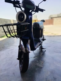 مستخدم شهر • بطارية ٣٢ • موتور