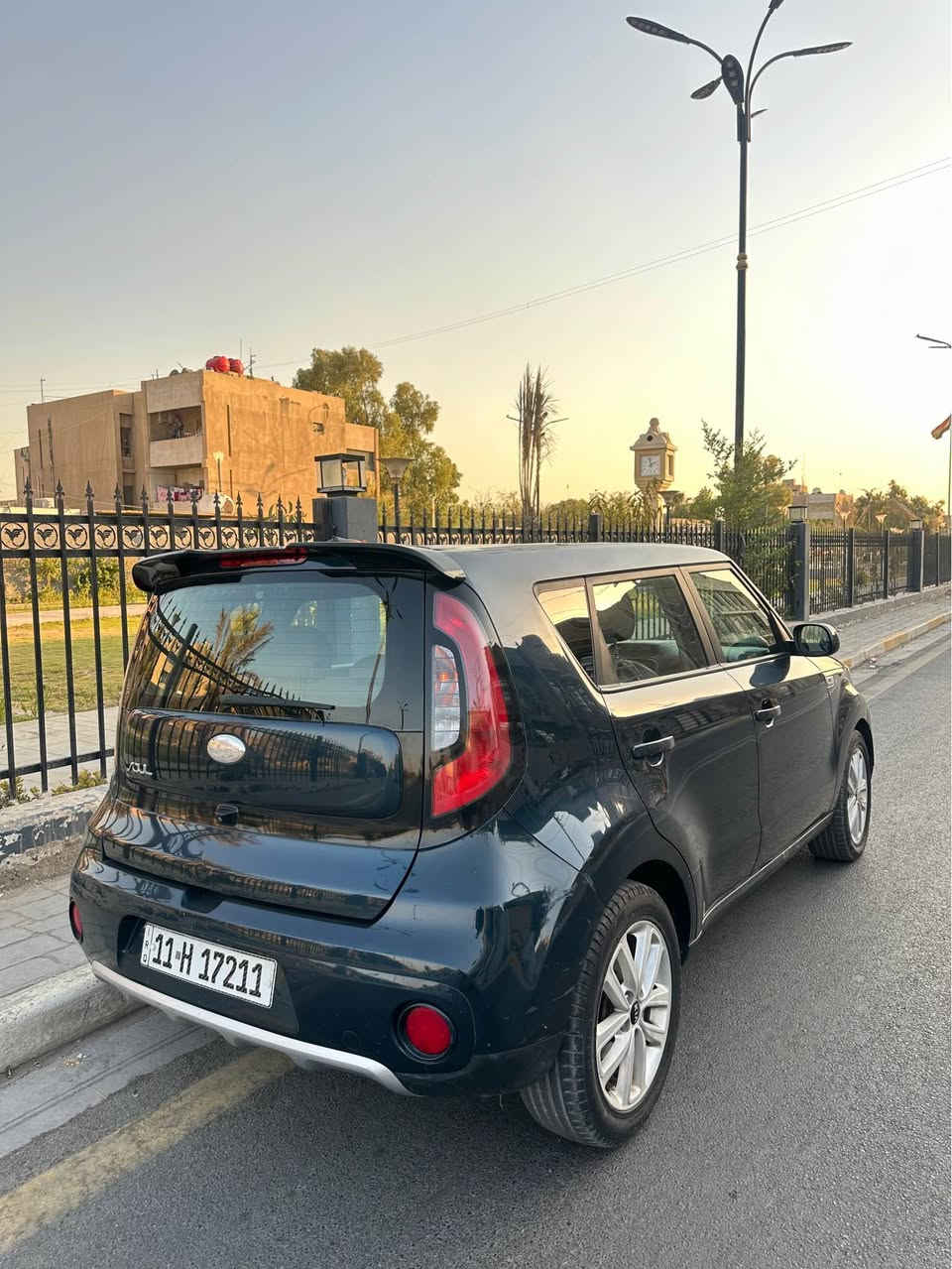 صول 2018 امريكي لون نيلي
مكينة 2000 Gdi ماشية 56 mi
ضررها سطحي جاملغ وبنيد وبابين بدون دواخل كما موضح بصور الحادث والسونار مرفق بالمنشور 
مكينة مفتوحة رقم بغداد الجديد بأسمي 
السيارة جاهزة بدون أي نقص ونضيفة جداً استخدام شخصي
مكان السيارة بغداد الزعفرانية والسعر 108 وبيها مجال
للتواصل *********** بغداد, العراق
