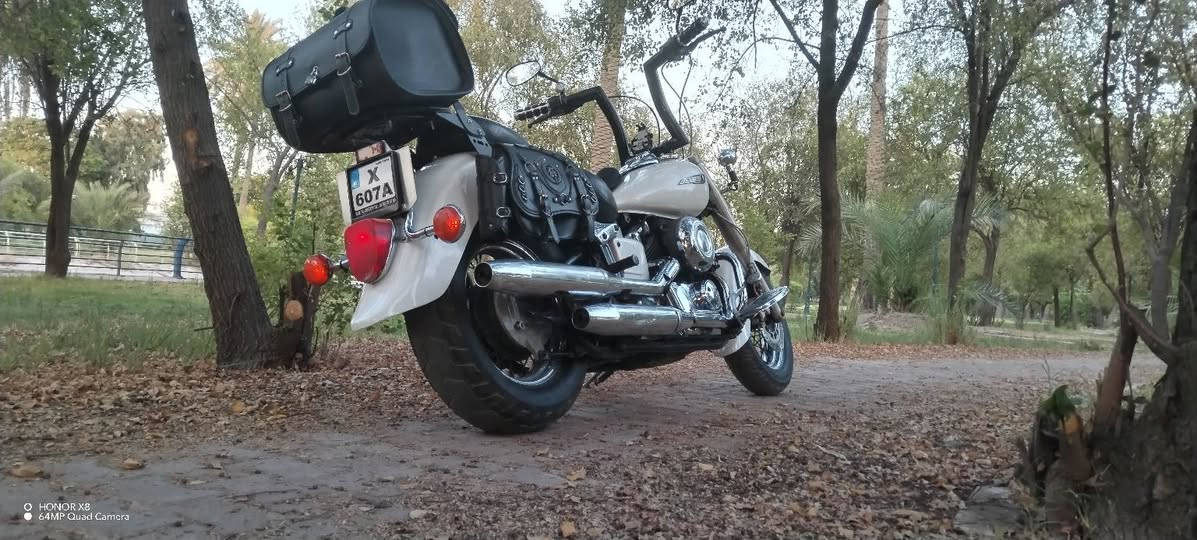 Yamaha Dragstar 400 cc
ياماها دراك ستار 1998 محرك 400 سي سي

الدراجة ماشية 23 الف كيلو

ستيرن هارلي رود كينج ضفيرة المجمع مال الستيرن دفن داخل البوري

سيباية خلفية

دوسات عراض 

اللون ابيض صدفي شذرة

جنط صفاح وجنطة خلفية كبيرة

محرك وكير واكسل وكشر وضفيرة وعقل وتانكي جدد مابيهن شخط واحد 

الدراجة كفالة عامة 

الدراجة بدون رقم 

مكاني البياع حي الرسالة الثانية
*********** 

السعر 17 ورقة وبيها مجال للطيبين

من الاخير 15 ورقة قفلها بالعراقي مليونين وربع قفل

نص مكتوب في الصور:
- O HONOR X8
- 64MP Quad Camera
- O HONOR X8 64MP Quad Camera