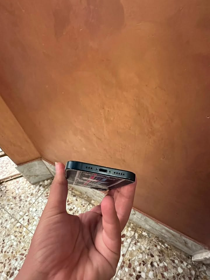 iPhone 13
السلام عليكم خواتي أيفون 13 عادي وتر بروف جهاز بطاريه 74 ذاكره 128 مكفول ما مبدل بي آي شي فقط ضهر مفطر ومغلف جهاز شاصيه كلش نضيف نضافه90‎%‎
وعندي ضهر جديد إذا تريد ابيعلك ضهر وإذا تريد بس جهاز
كاميرات فيس إيدي اتصال صوت تكنيك كلشي كلشي شغال 
فقط هاي شوفت عينكم نقطه وخط مماثر ويلمس طبيعي 
مكاني بغداد 
تواصل ***********
ادمن 💕
