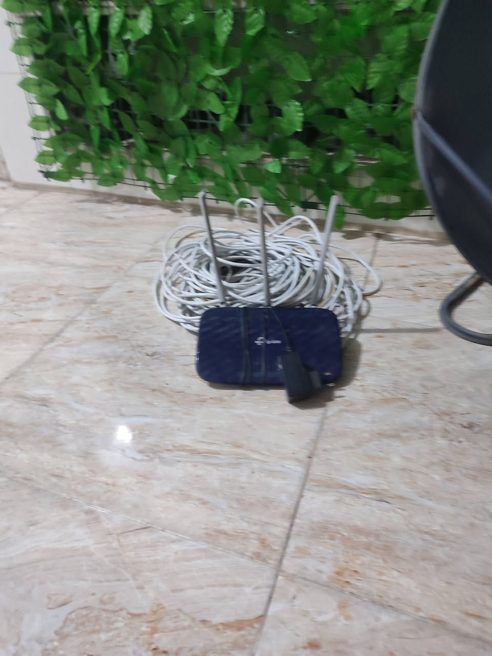 راوتر و واير نيت 20متر صحن مع اولمبي واير  اسعارهم كامل ب 20وبيهم مجال  لتواصل ***********
