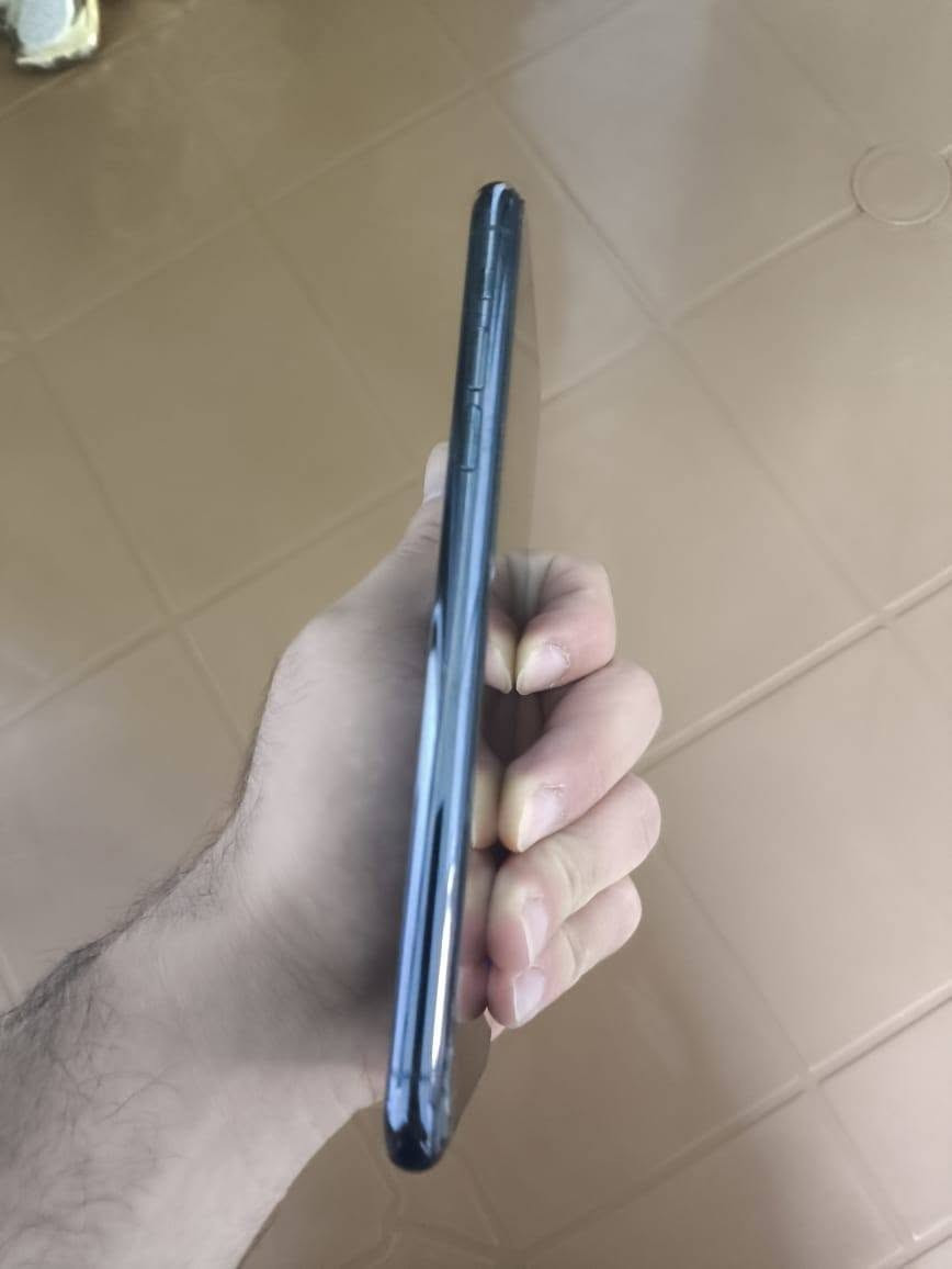 سلام عليكم ايفون 11 برو ماكس
مبدل شاشه نوعيه حلوه 3 خيارات والوانها حلوه وبطاريه 

ابد ميصرف بلشحن طبعا هاي لزكه مو لشاشه مكسوره كلشي مبيها 

رايده ب200 وبي مجال. مكاني الطارميه

***********

***********
