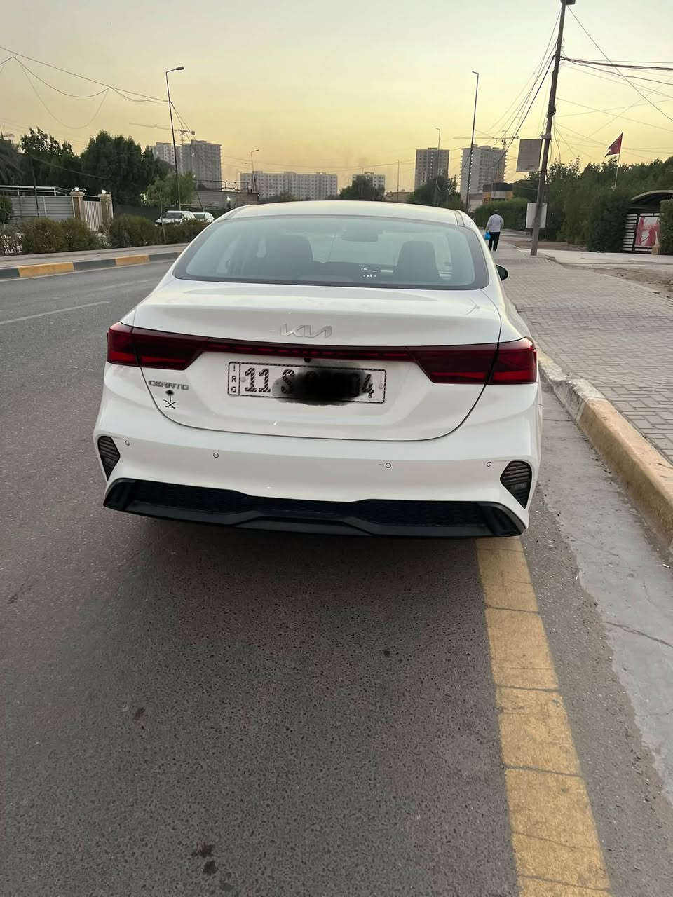 السلام عليكم سيراتو 22 خليجي باسمي بغداد البياع مكفوله السياره عده صبغ باب السايق اقل من كف اليد *********** بي واتساب السعر 153 وبيه مجال للطيبين
