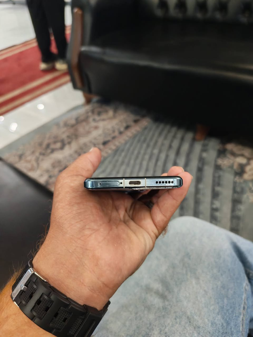 Magic 6 pro
512-16+16
الموبايل كفاله فقط الضهر نفطر عندي ردت ابدله وبطلت 
***********
حسابي محضور فقط واتساب

