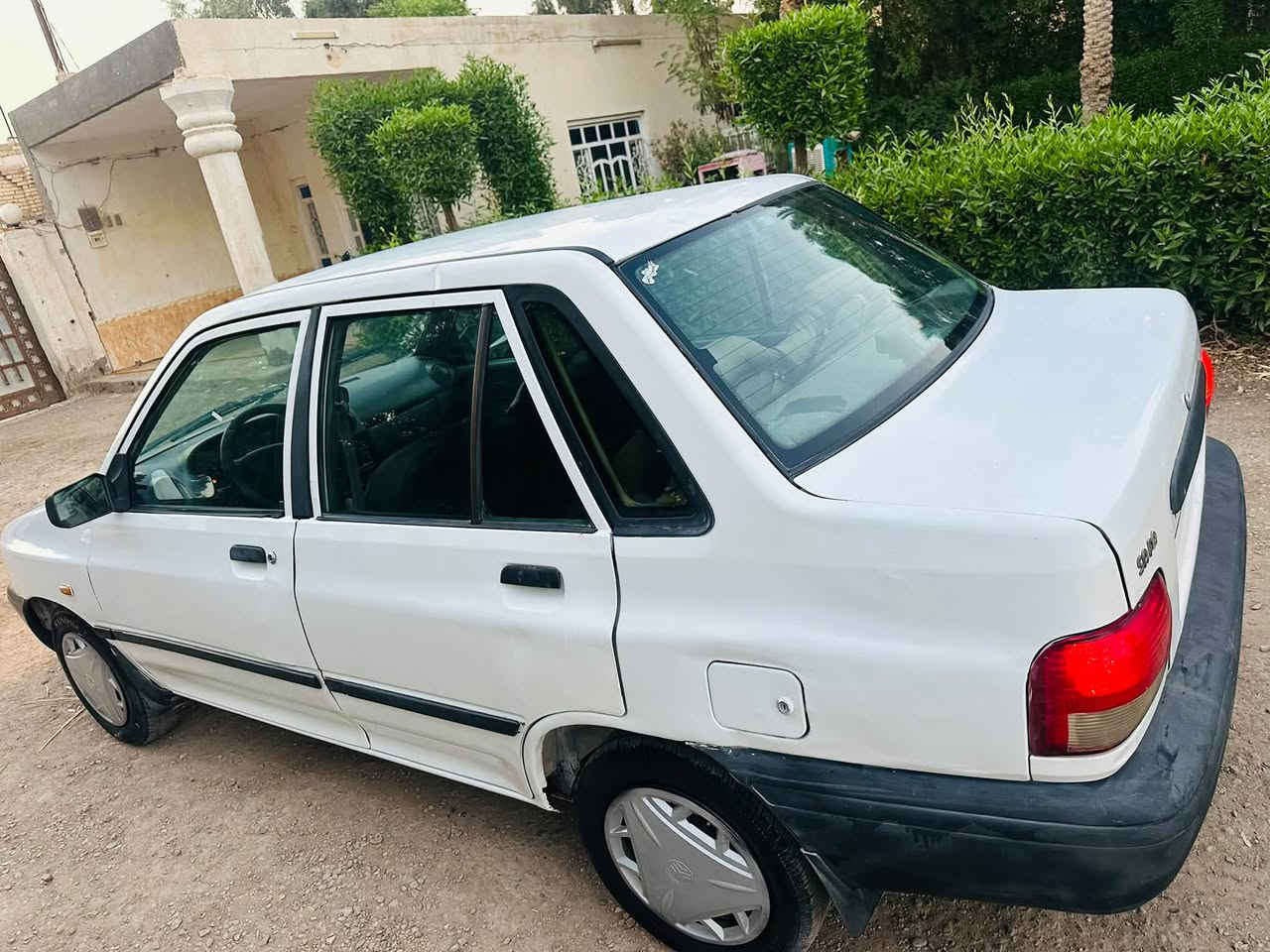 سايبه موديل 14 قادسيه سنويه لغاية 31
مكفوله من الضربه. فقط بيهه رشات صبغ اثر جرادوخياس. 
محرك وكير كفاله. حداديه جديده 
كهربائيات كلهه شغاله. 
سياره جاهزه من كلشي. 

مكانهه ديوانيه قضاء المهناويه —السعر. 28. 

***********
