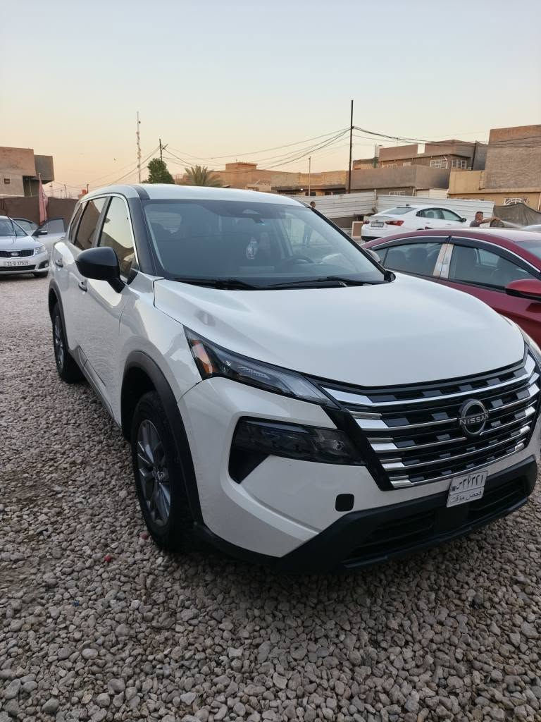 السلام عليكم 
للبيع او مراوس 
نيسان روج موديل2024
محرك ٣ سلندر تيربو
مواصفات 
رادارات امامي وخلفي
توقف ذاتي 
شاشة كار بلي
تبريد قطعتين
هاند بريك بصمه 
٣ أنظمة قيادة 
 سيارة ضررها بنيد مبدل
صور الحادث بالمنشور
مكانها حلة
بدون رقم تترقم بأسم المشتري للاتصال *********** حلة, بابل
