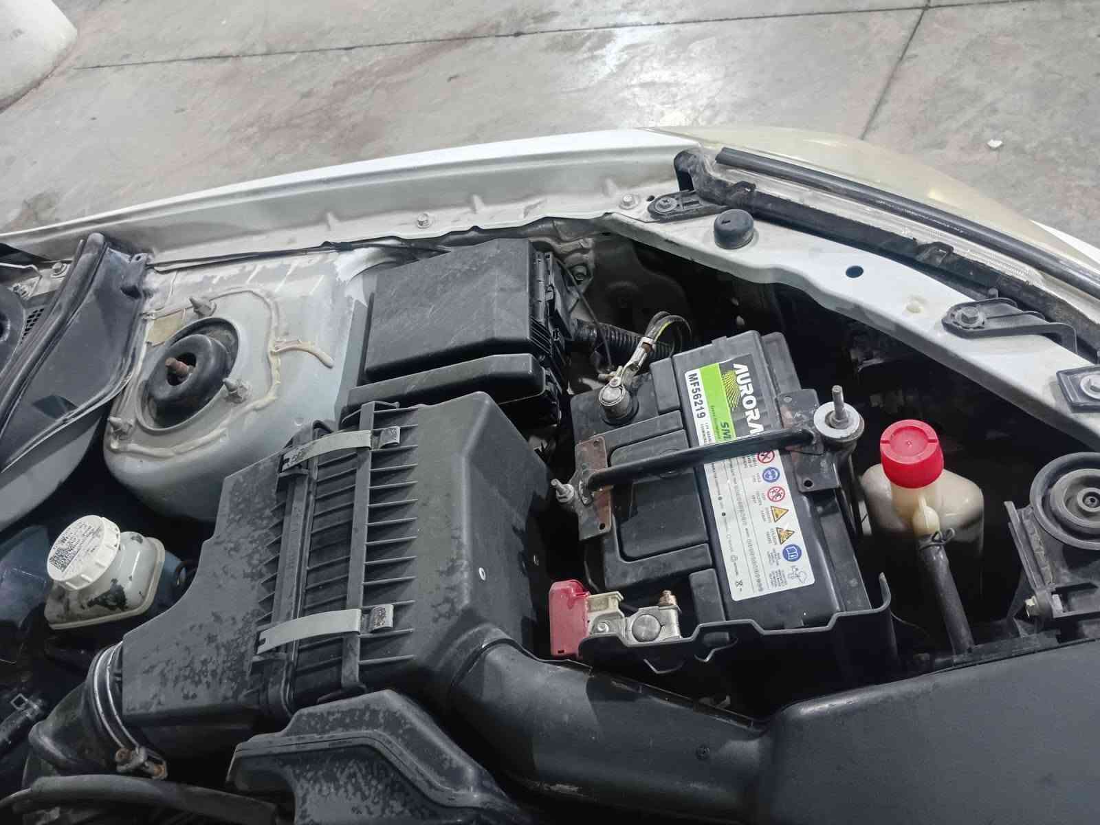 لانسر 2008 خلیج بیە 3قطع صبغ بدون حادث بیه شویه جراد خفیف گیرمیکینە تبرید شرط محرك 1300زغیر سعر65ورقه عنوانی کلار ***********
