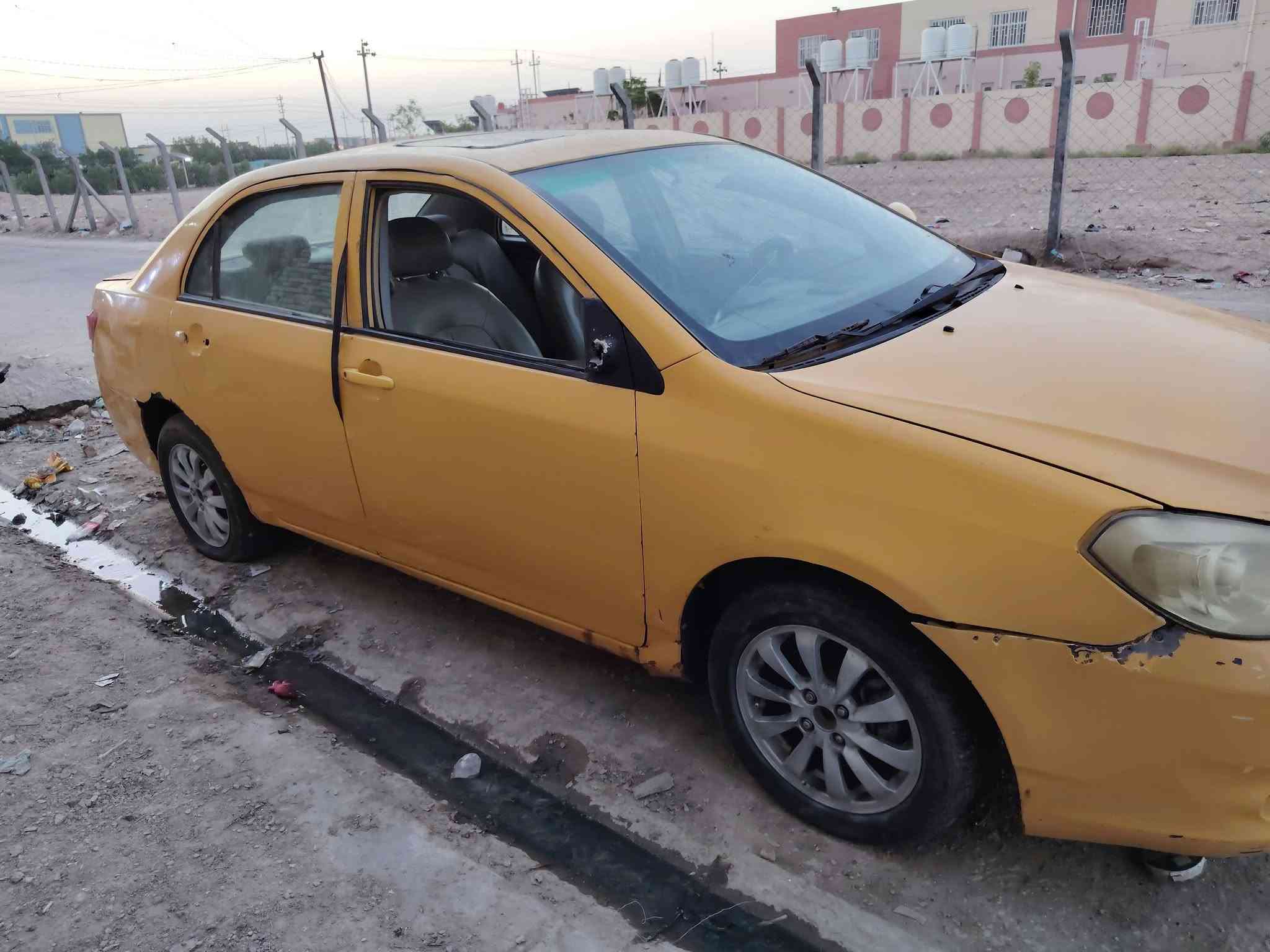 سياره بوايدي 2013 سياره كلشي مابيه مثل ما موضحه بل الصوره شغاله كهربائيات كله شغاله بس يرادله كير
ب16 اريده ***********
