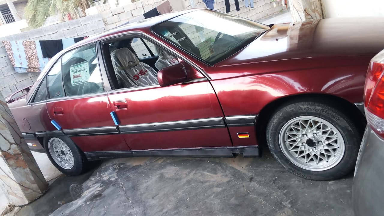 السلام عليكم   للبيع او المراوس حسب القناعه  اوبل اوميكا موديل 92 رقم انبار تحويل مباشر  فول مواصفات   السعر  35وبيها مجال 
كير اوتماتيك 
محرك 2000 
جام كهرباء 
كراسي جلد 
مصبوغه عام جماليه 
تراي ناعم جاهزه 
العنوان الرمادي  للاستفسار هاتف ***********

