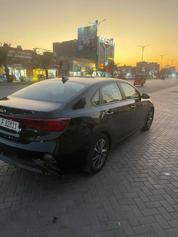 السلام عليكم 
كيا فورتي موديل 2024
رقم بغداد بسمي
ماشيه 38
مكينه 2000 دوش
صور الحادث واضحه 
فقط تبديل بدون قطرت صبغ
بدون دواخل 
مكاني بغداد
السعر 118
موبايل 
***********
