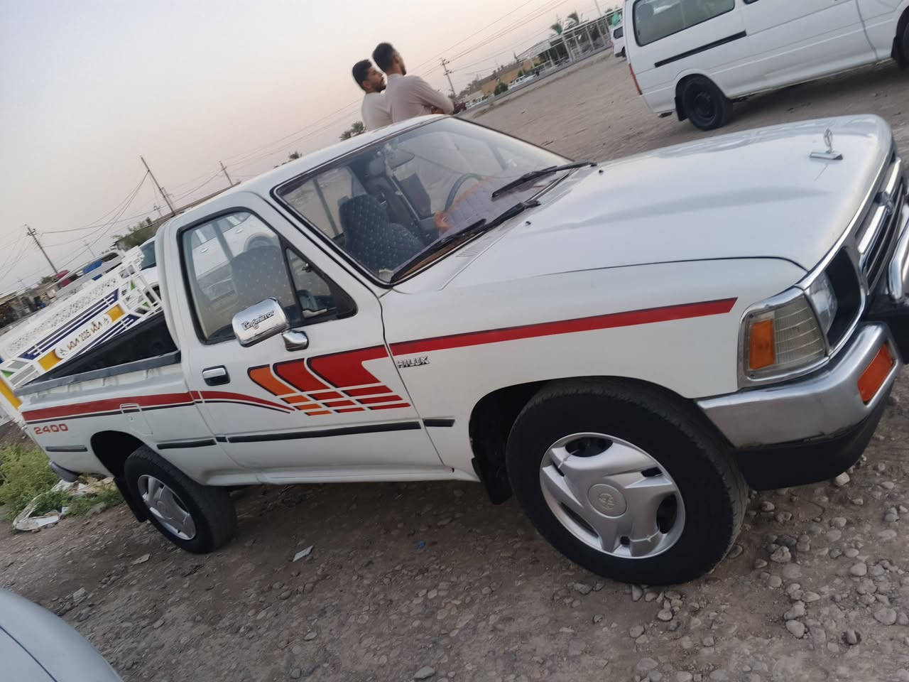 سيارة البيع او مراوس موديل 1995 سيارة مكفوله من الضربه والكلبه بيه صبقات قليله  مكينه كير شاصي كفاله رقم ميسان تحويل ثاني يوم  سنويه ال2027 سعر 55وبيه مجال مكاني رفاعي اتصاال ***********خاص مااجاوب
