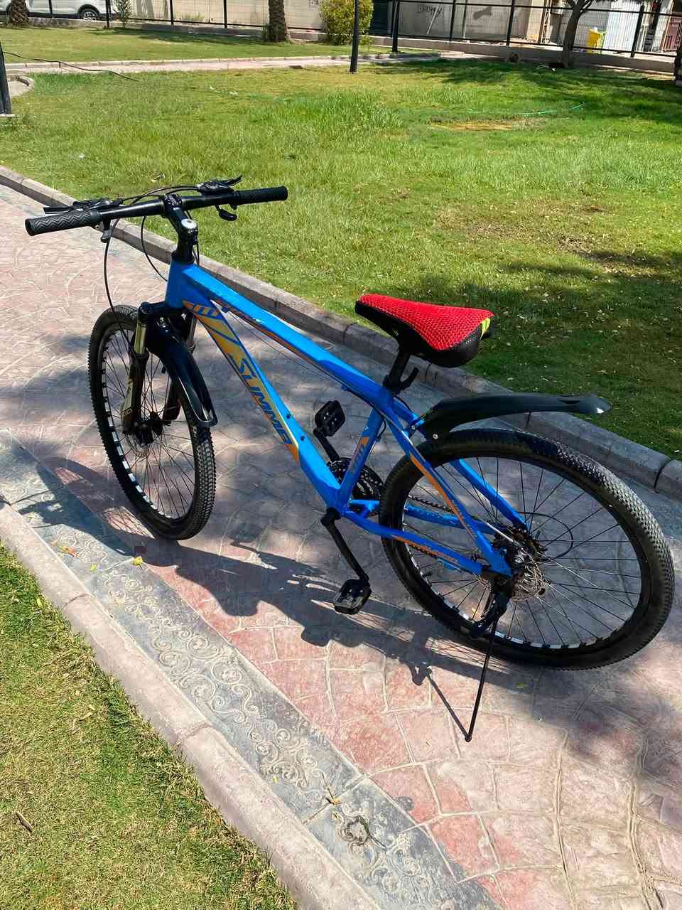 للبيع بايسكل جبلي Summa Shine موديل 300 حجم 26

(عكرب ودواسات وجاملغات وستاند وزنجيل كلهن جديدات البارحة شديتهن) يجي وياه جاملغ خلفي احتياط وقفل

السعر110الف وبي مجال بسيط الي مو شراي لايكسر بالسعر

مكاني بغداد الدورة-رقمي ***********

