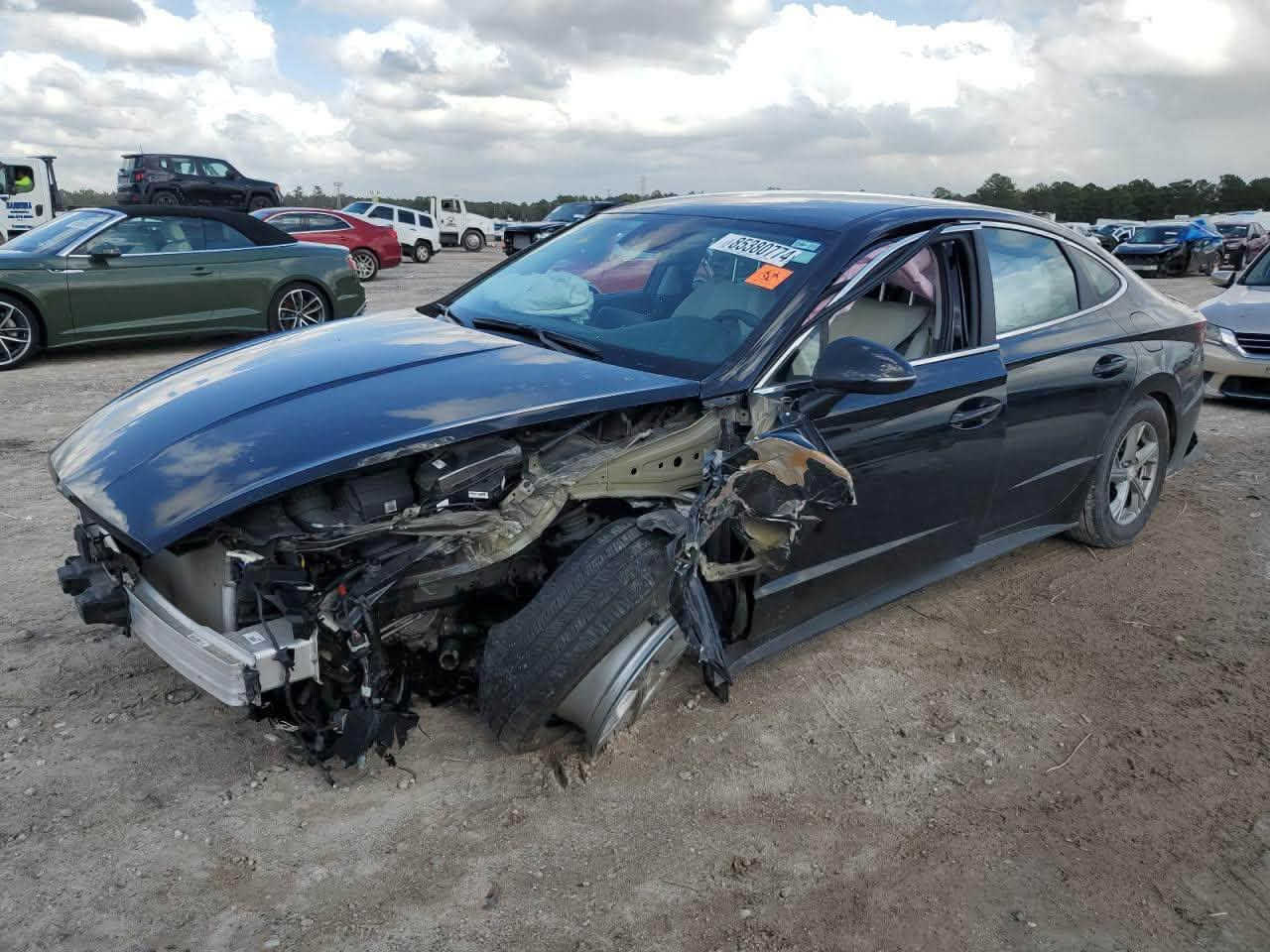 سونتا 2023 محرك 2500 سياره امريكه صور حادثها موجوده كدامك ماشيه 20 فقط السعر 165 مع المجال مكان السياره النجف ***********

نص مكتوب في الصور:
- 2023
- 16,500
- 65380774