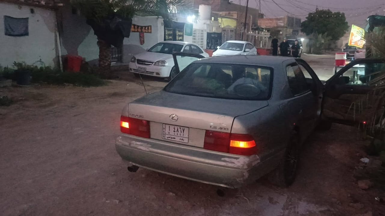 لكزز مديل 98 للبيع ب55وبيه مجال  محرك وكير راس الثور2.500 ثنين ونص فيفي تي فيشة وبطل مكان نجف ***********
