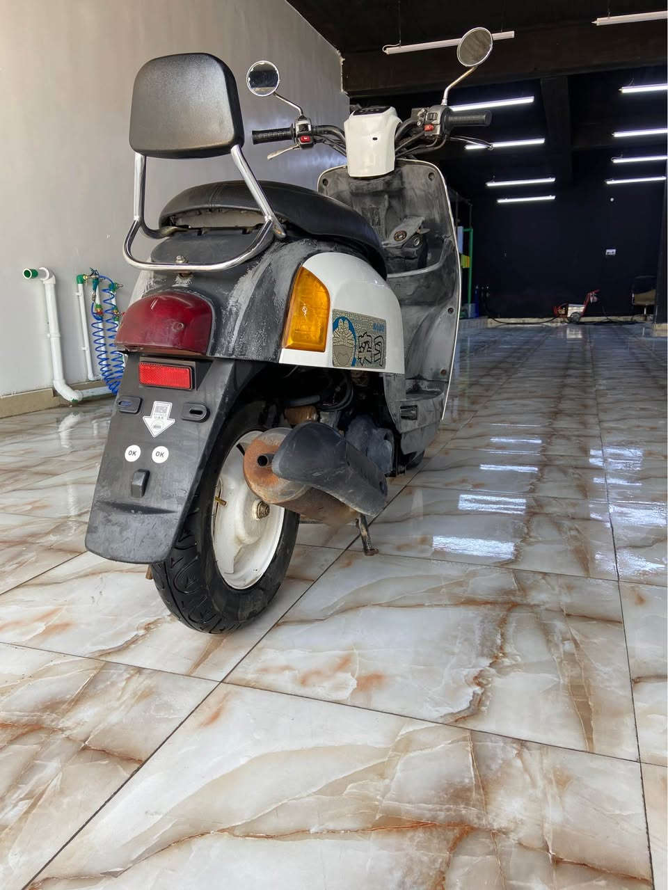 ماكس بوليسي للبيع 2008 نوزل ما مفتوحه سلف بلادي بوشه 49 بلاد شلعتهه حلوه لايت زنون عالي ناصي السعر 900 بيهه مجال العنوان البصره الجنينه 
تواصل *********** البصرة, العراق

