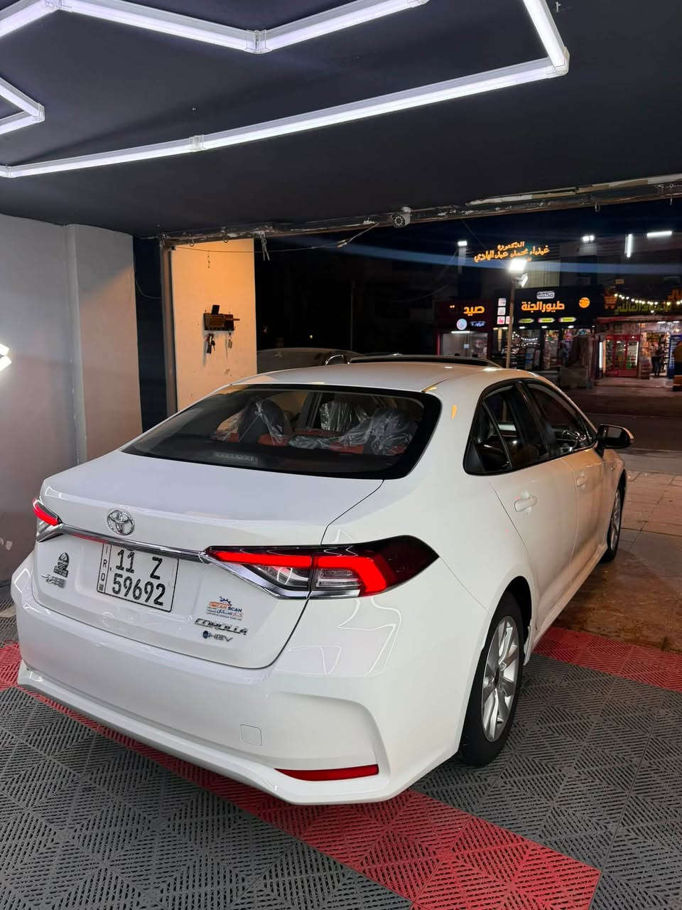 كورلا هايبرد 2025

🔥موديل 2025 HE🔥

👍يعني فول اقتصاديه  

الموصفات

🔹مرقم بغداد الرقم الانكليزي 

🔹دخول ذكي 

🔹بصمة تشغيل 

🔹رادار امامي

🔹تحديد مسار 

🔹عداد المسافه  27000 كيلو قابل للزيادة

🔹لايت زنون 

🔹بلوجكتر زنون

🔹بك لايت ليد 

🔹داخل جلد اصلي احمر 

🔹هندبريك بصمة

🔹وضعيات قياده ٣

🔹قطعتين تبريد 

🔹رادار امامي 

🔹عداد دجتل 

🔹شاشه كبيره 

🔹كامره خلفيه 

🔹ويل كب البلادي موجود 

🔹حساس تاير

🔹فتحه سقف سلايت 

🔹مكينه 1800 هايبرد 

🔹مرقم بغداد 

باقي الموصفات المعروفه               

مكفولة من الصبغ 

ملاحظة : بيها. بي دي ار. بلجاملغ الخلفي بدون صبغ.  
 

السعر 15800وبيه مجال بسيط 

. للاتصال 

*********** 

بغداد الغزالية .

