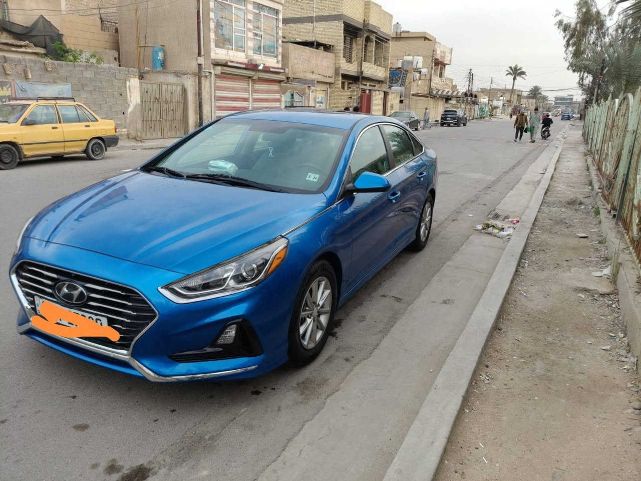 السلام عليكم
سوناتا 2019  نضيفه جداً استخدام شخصي 
رقم بغداد بأسمي  
ضررها  قبق جنطه مصلح  نفسه 
و بيها بارد كد شبر بالجاملغ خلفي 
مكان السيارة بغداد ***********
